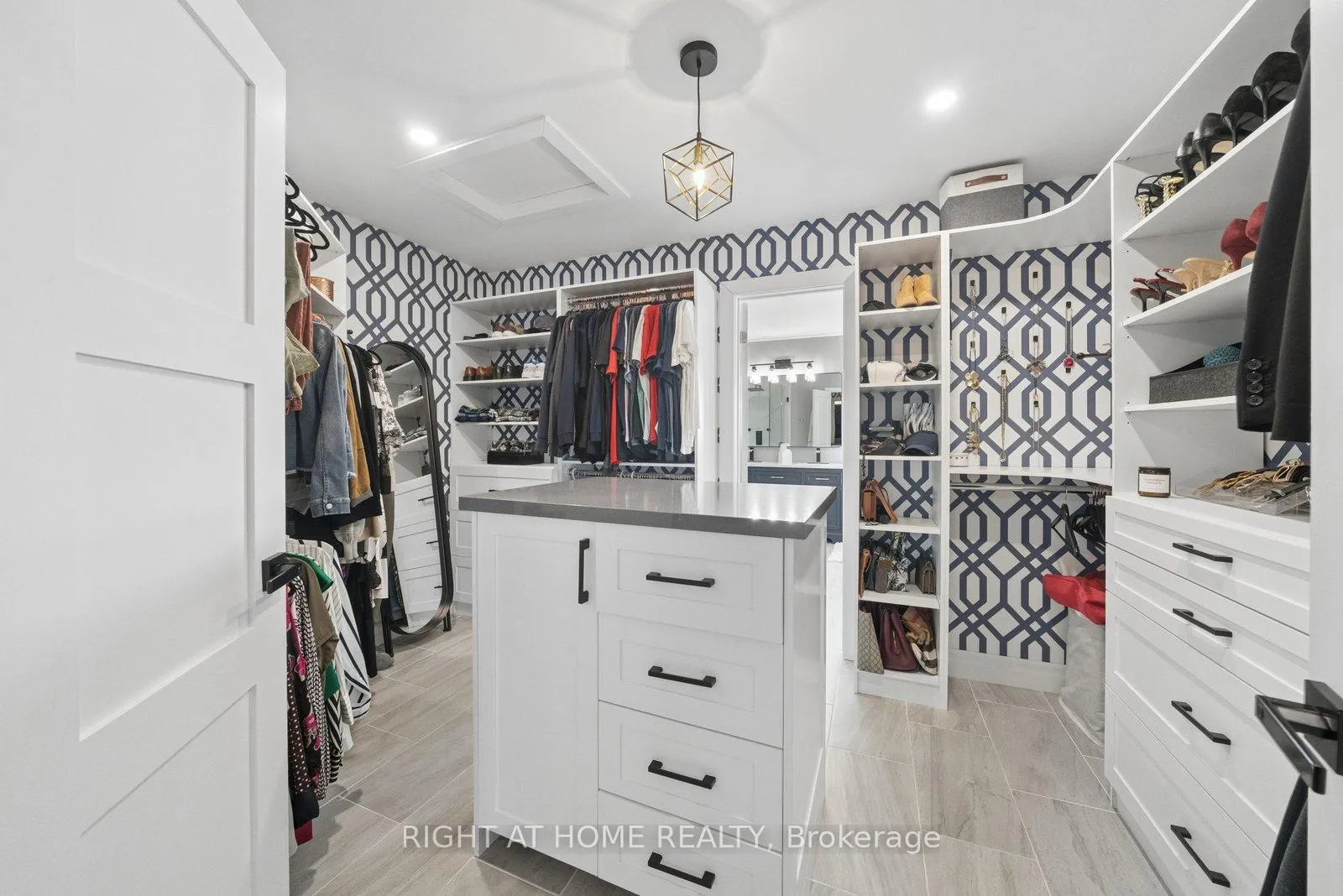 Photo 15 of 68 Jennings Drive, Clarington, Bowmanville — HOMEH