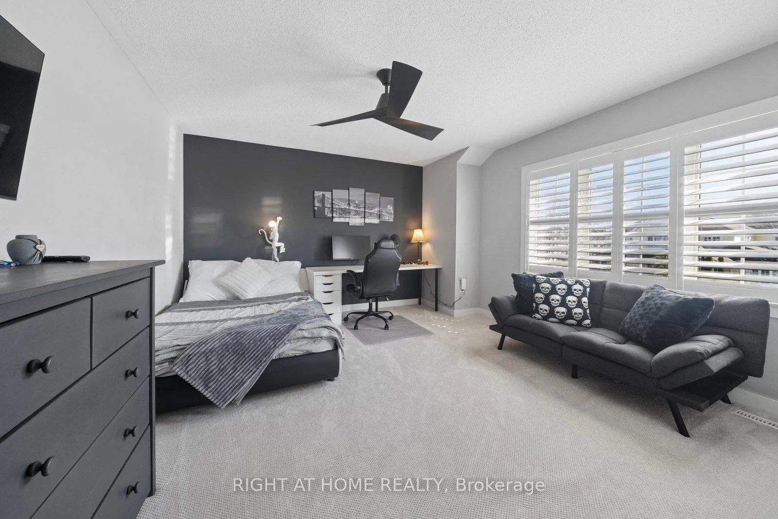 Photo 20 of 68 Jennings Drive, Clarington, Bowmanville — HOMEH