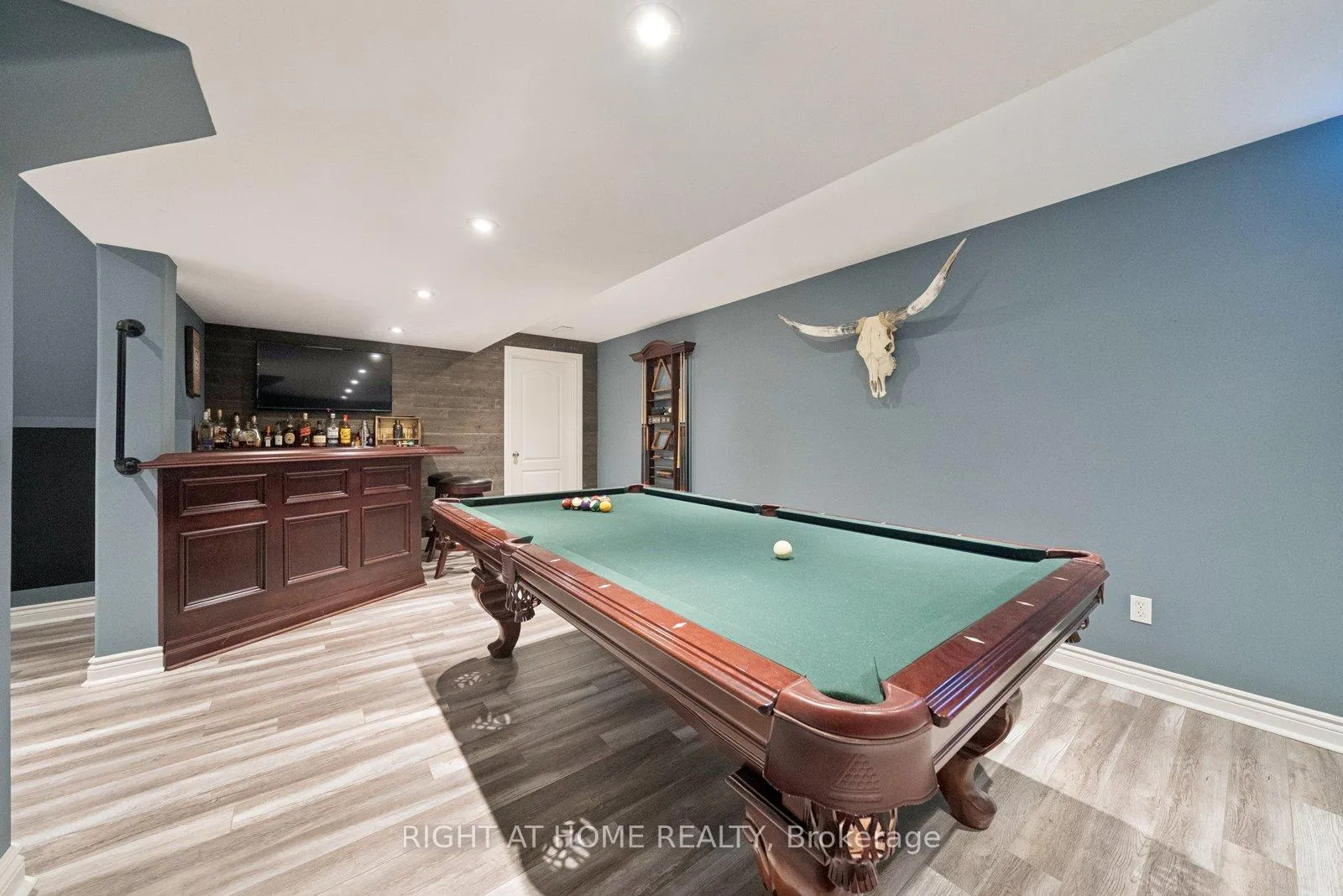 Photo 22 of 68 Jennings Drive, Clarington, Bowmanville — HOMEH