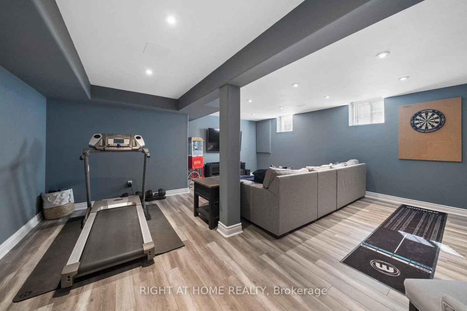 Photo 24 of 68 Jennings Drive, Clarington, Bowmanville — HOMEH