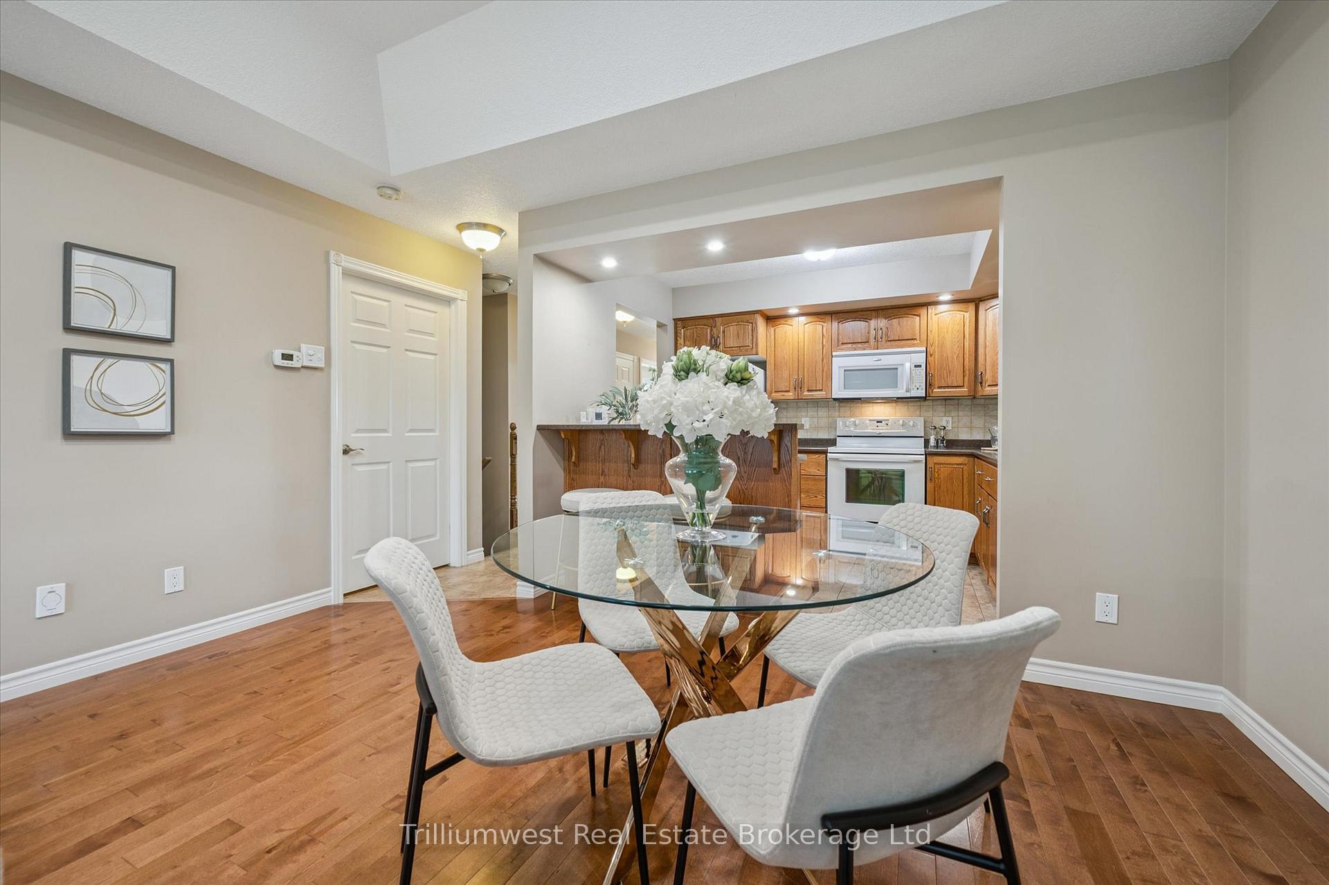 Photo 6 of 410 Catherine Street, North Huron, Wingham — HOMEH