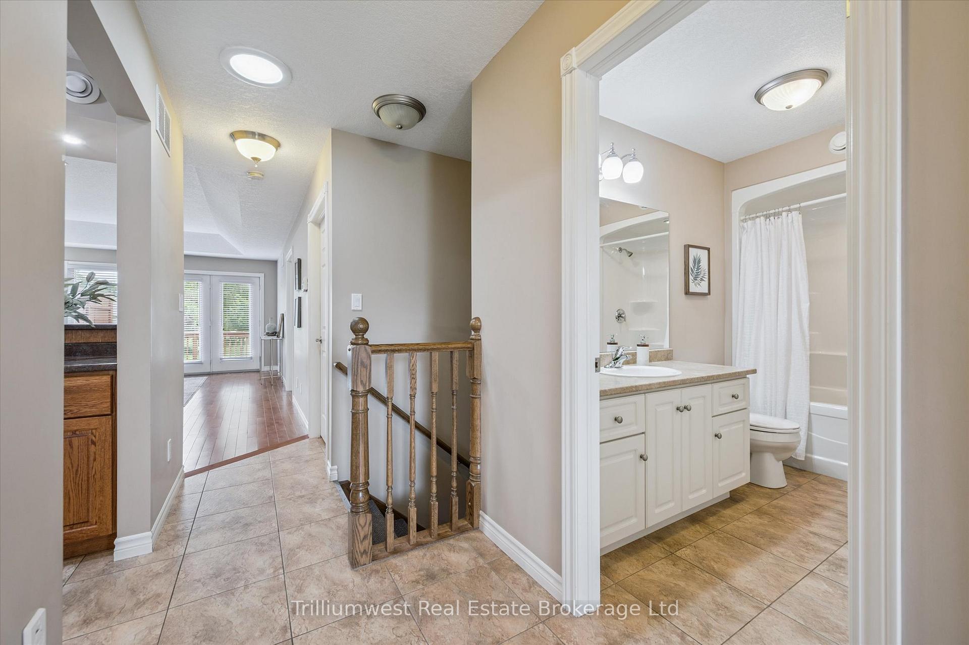 Photo 15 of 410 Catherine Street, North Huron, Wingham — HOMEH
