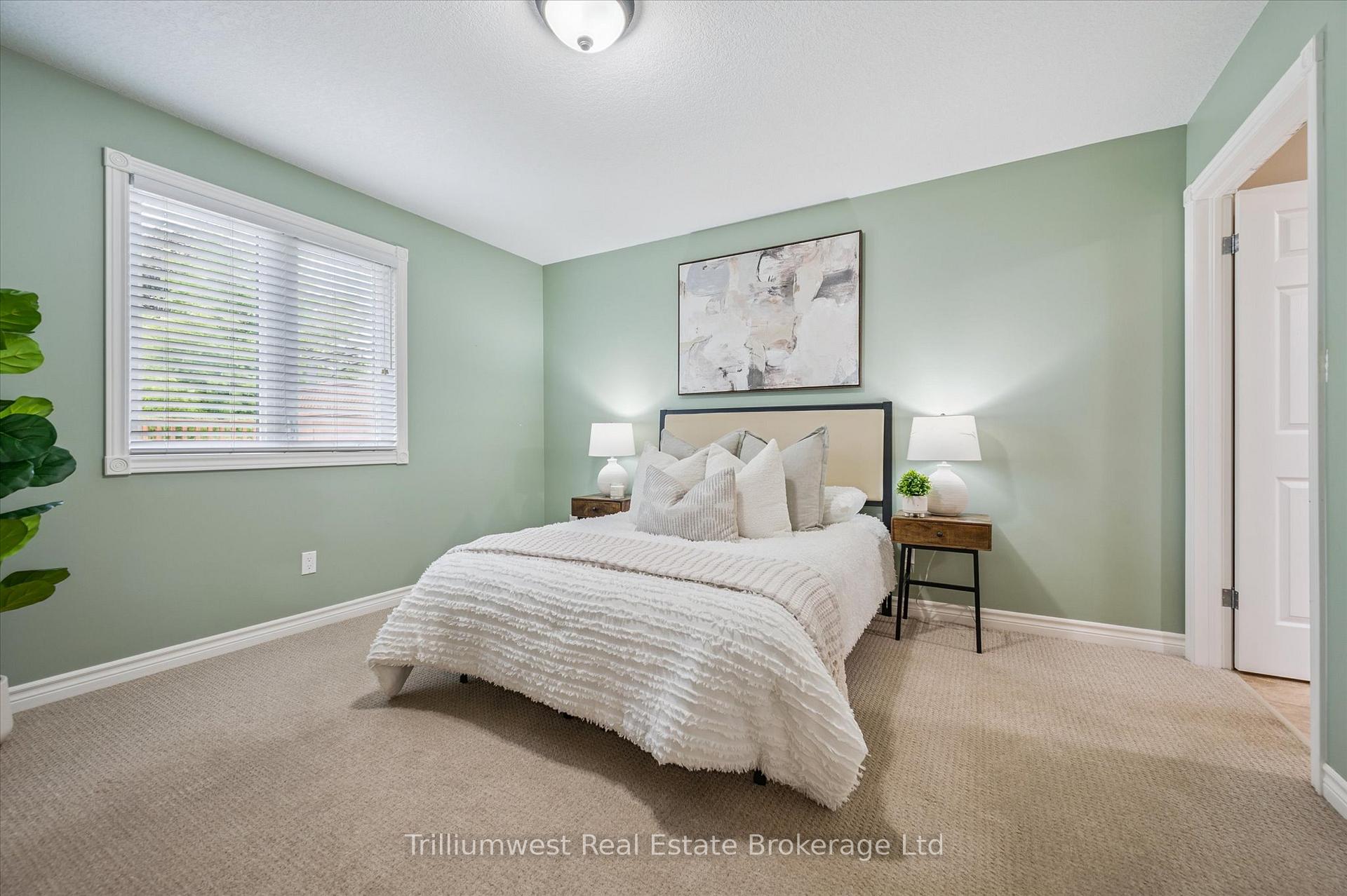 Photo 18 of 410 Catherine Street, North Huron, Wingham — HOMEH