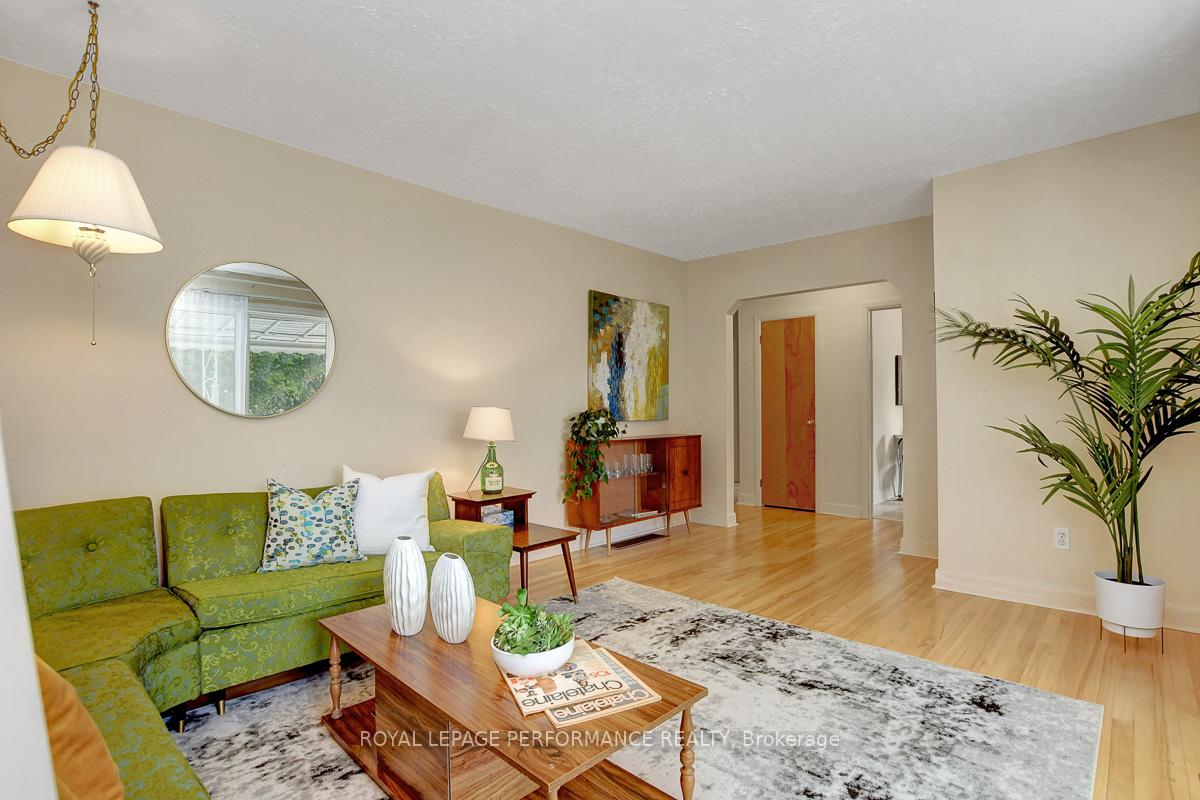 Photo 6 of 617 Gardenvale Road, Ottawa, Castle Heights/Rideau High — HOMEH