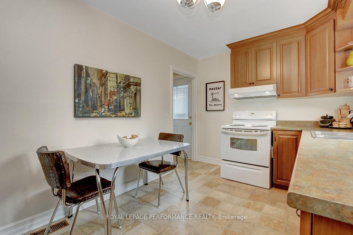 Photo 9 of 617 Gardenvale Road, Ottawa, Castle Heights/Rideau High — HOMEH