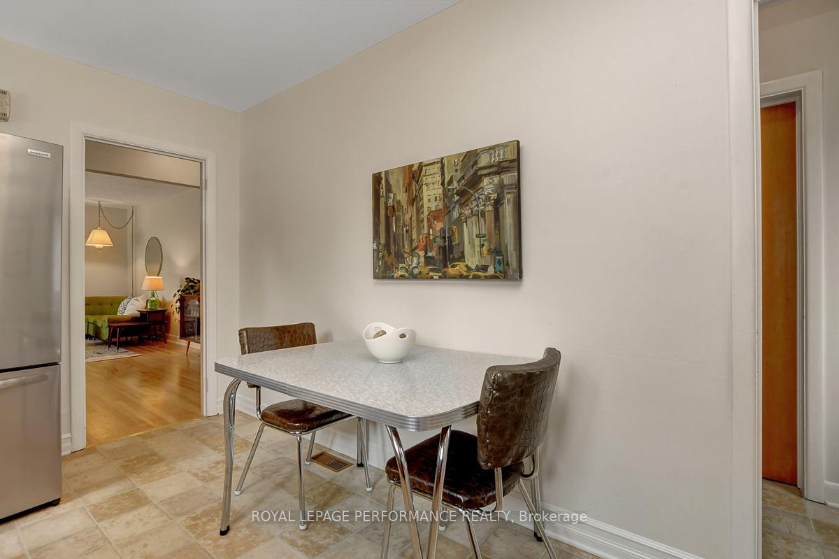 Photo 10 of 617 Gardenvale Road, Ottawa, Castle Heights/Rideau High — HOMEH
