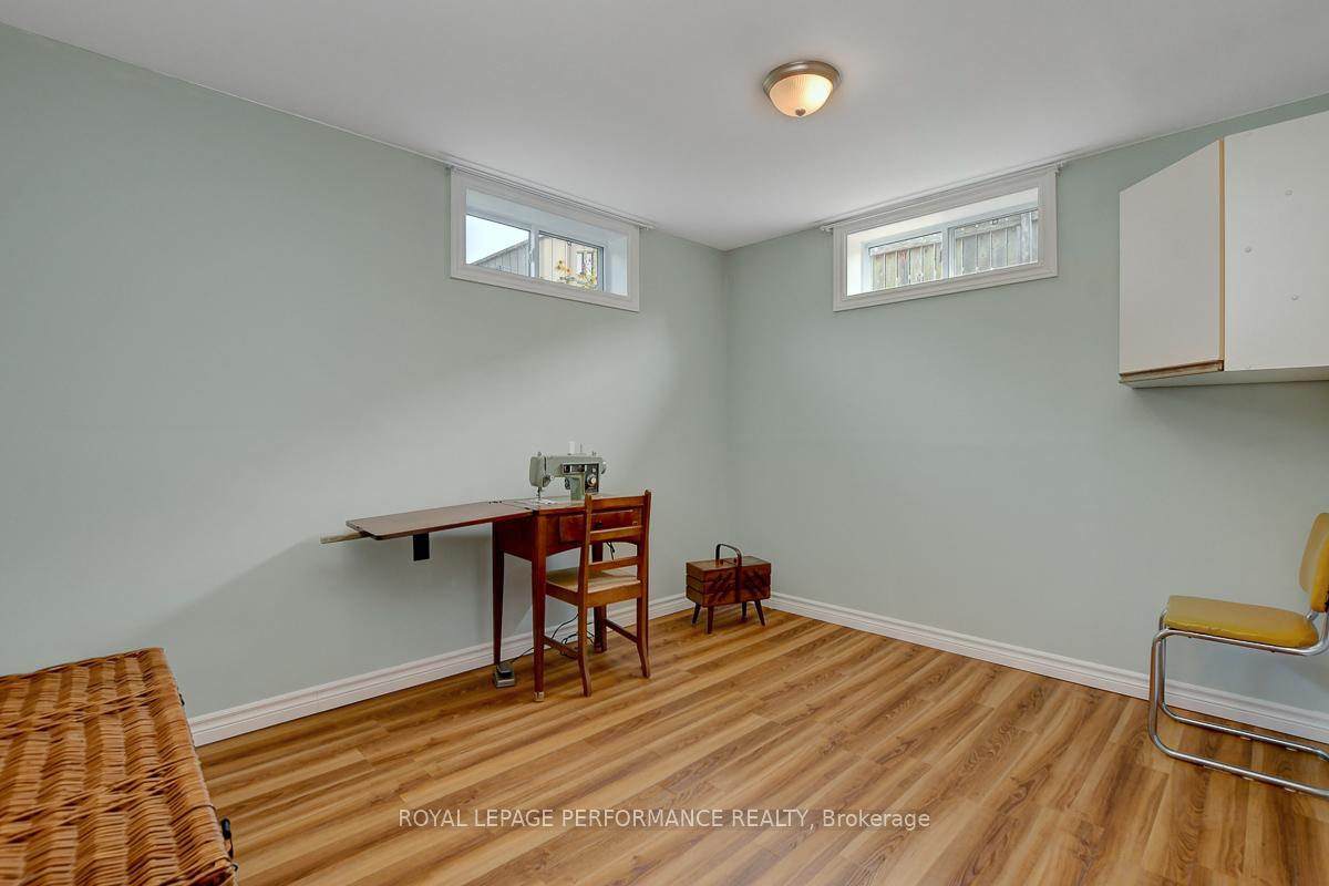 Photo 32 of 617 Gardenvale Road, Ottawa, Castle Heights/Rideau High — HOMEH