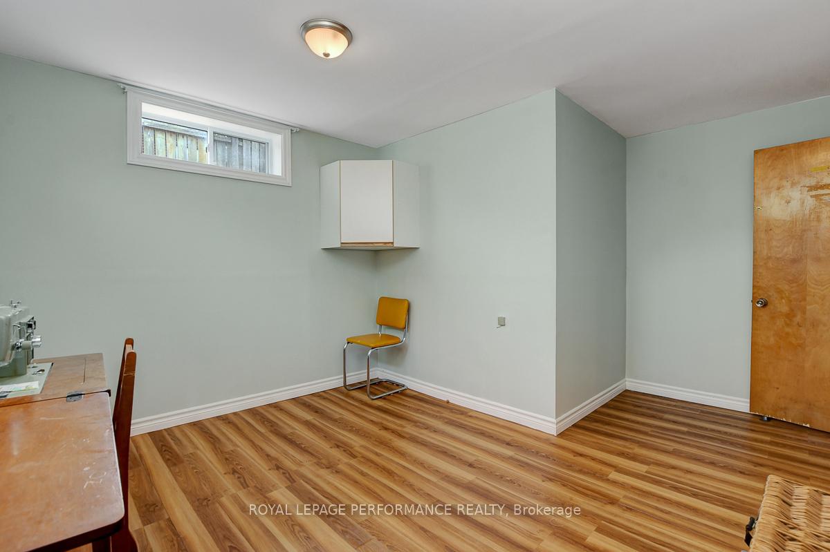 Photo 33 of 617 Gardenvale Road, Ottawa, Castle Heights/Rideau High — HOMEH