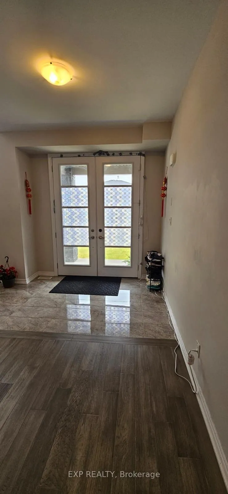 Photo 2 of 7878 Seabiscuit Drive, Niagara Falls, Ascot — HOMEH