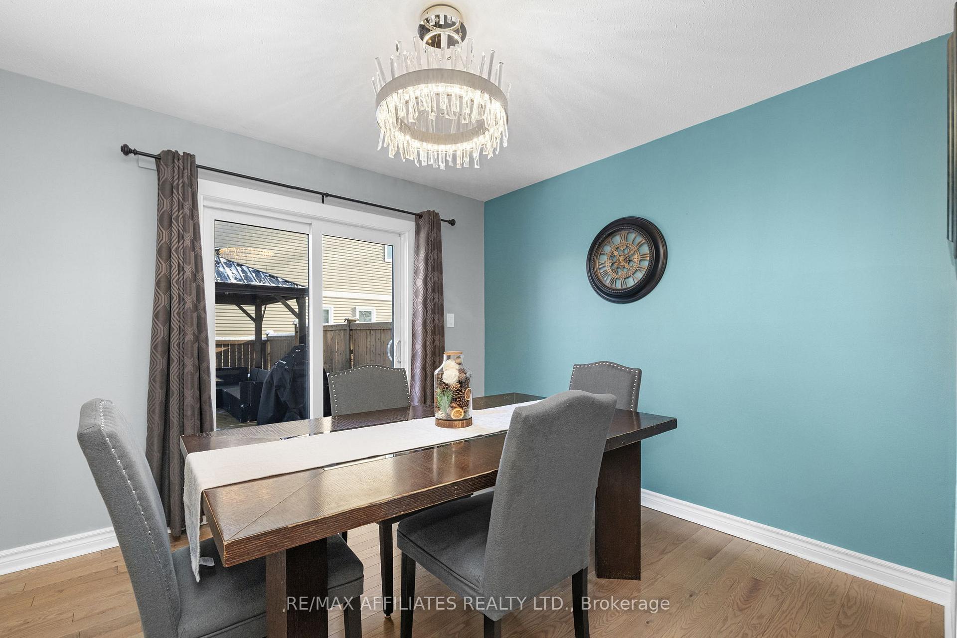 Photo 13 of 910 Borland Drive, Ottawa, Chatelaine Village — HOMEH