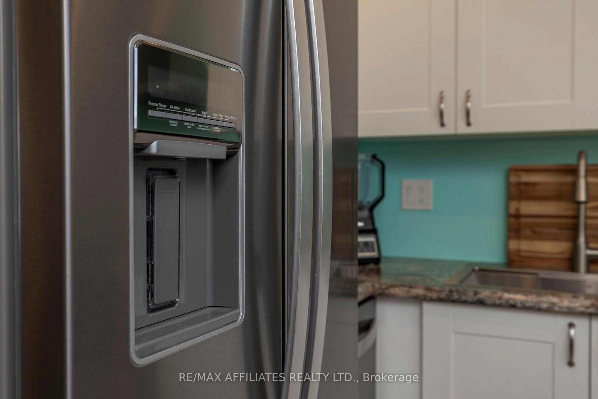 Photo 18 of 910 Borland Drive, Ottawa, Chatelaine Village — HOMEH