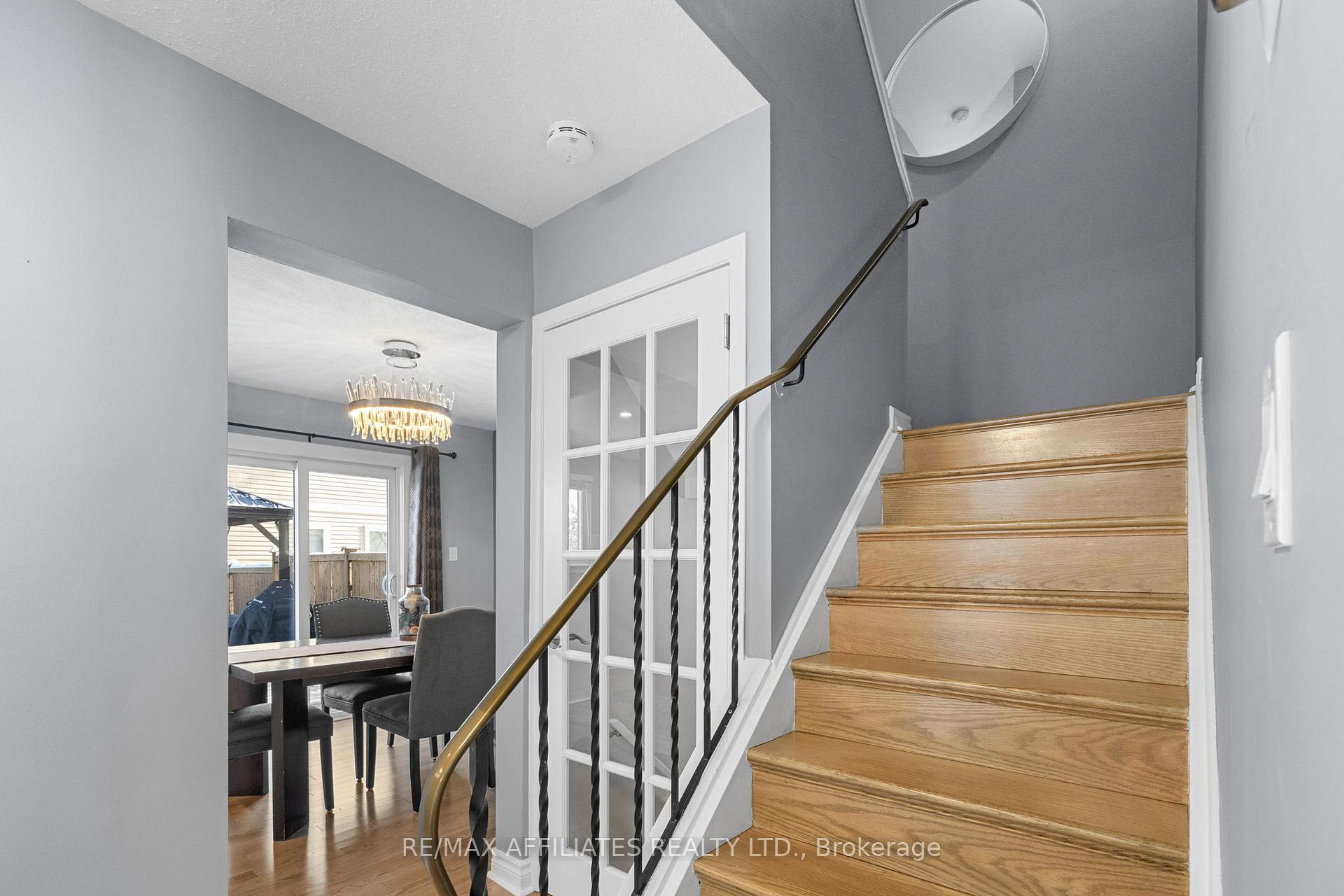 Photo 22 of 910 Borland Drive, Ottawa, Chatelaine Village — HOMEH