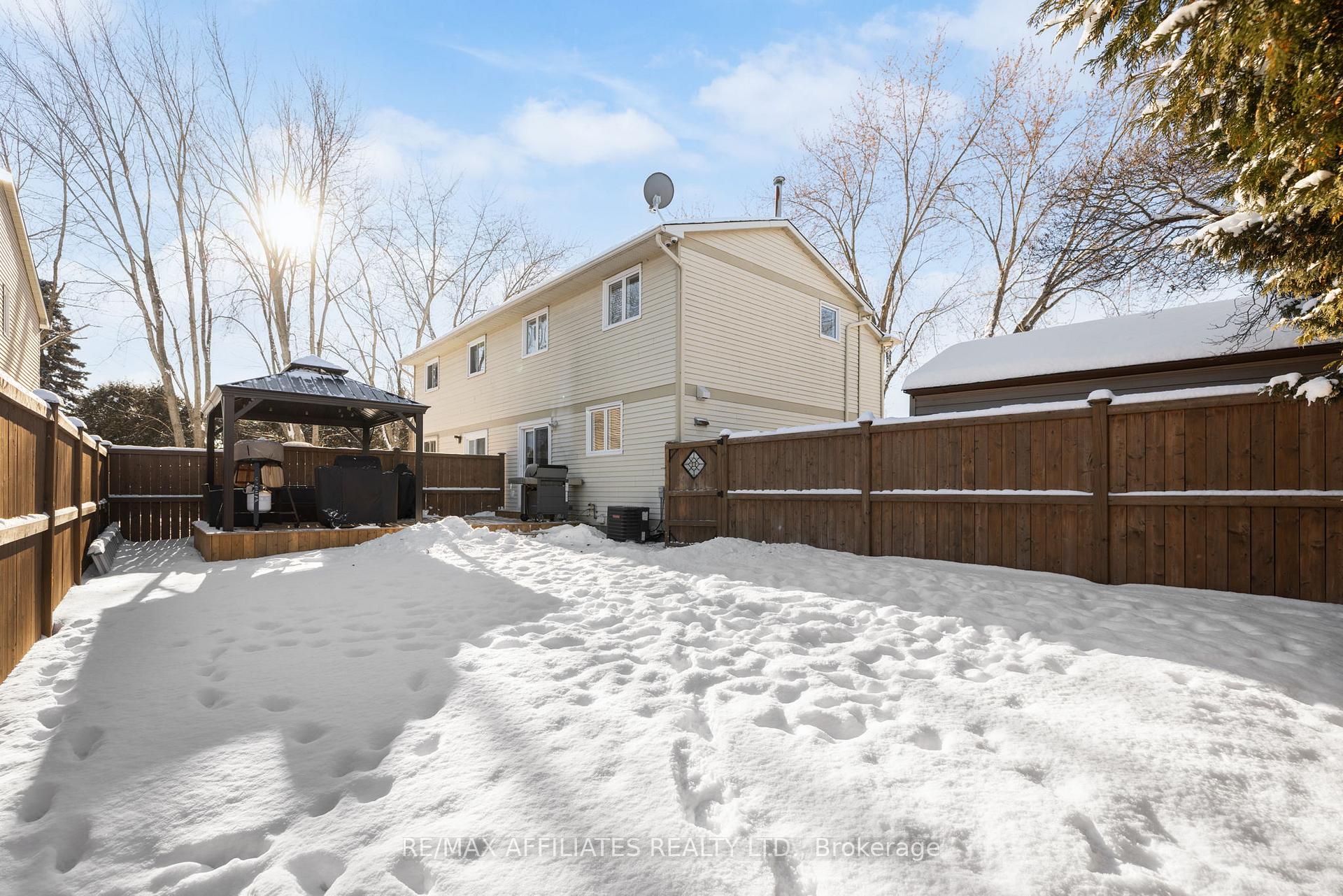 Photo 45 of 910 Borland Drive, Ottawa, Chatelaine Village — HOMEH