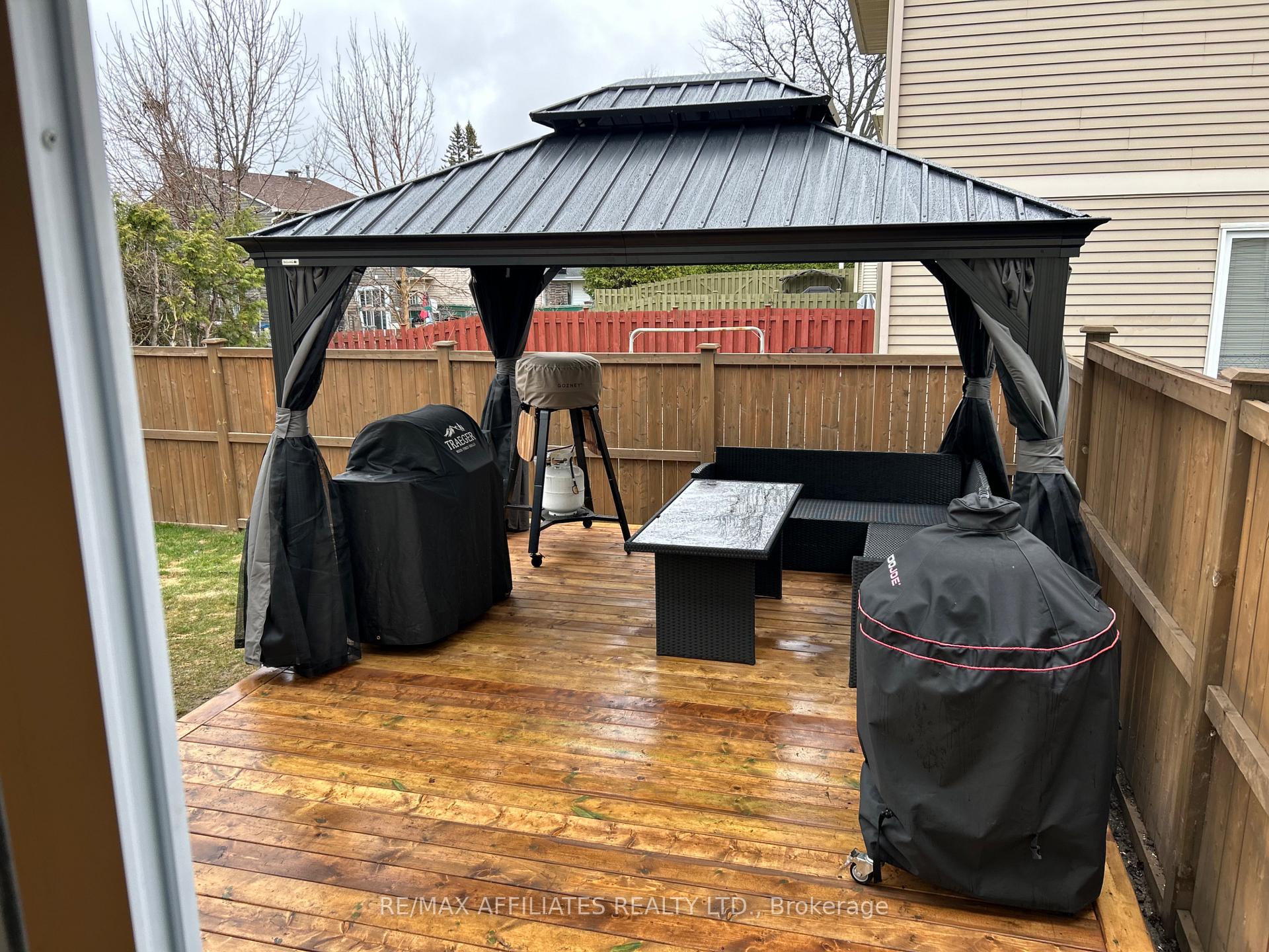 Photo 47 of 910 Borland Drive, Ottawa, Chatelaine Village — HOMEH