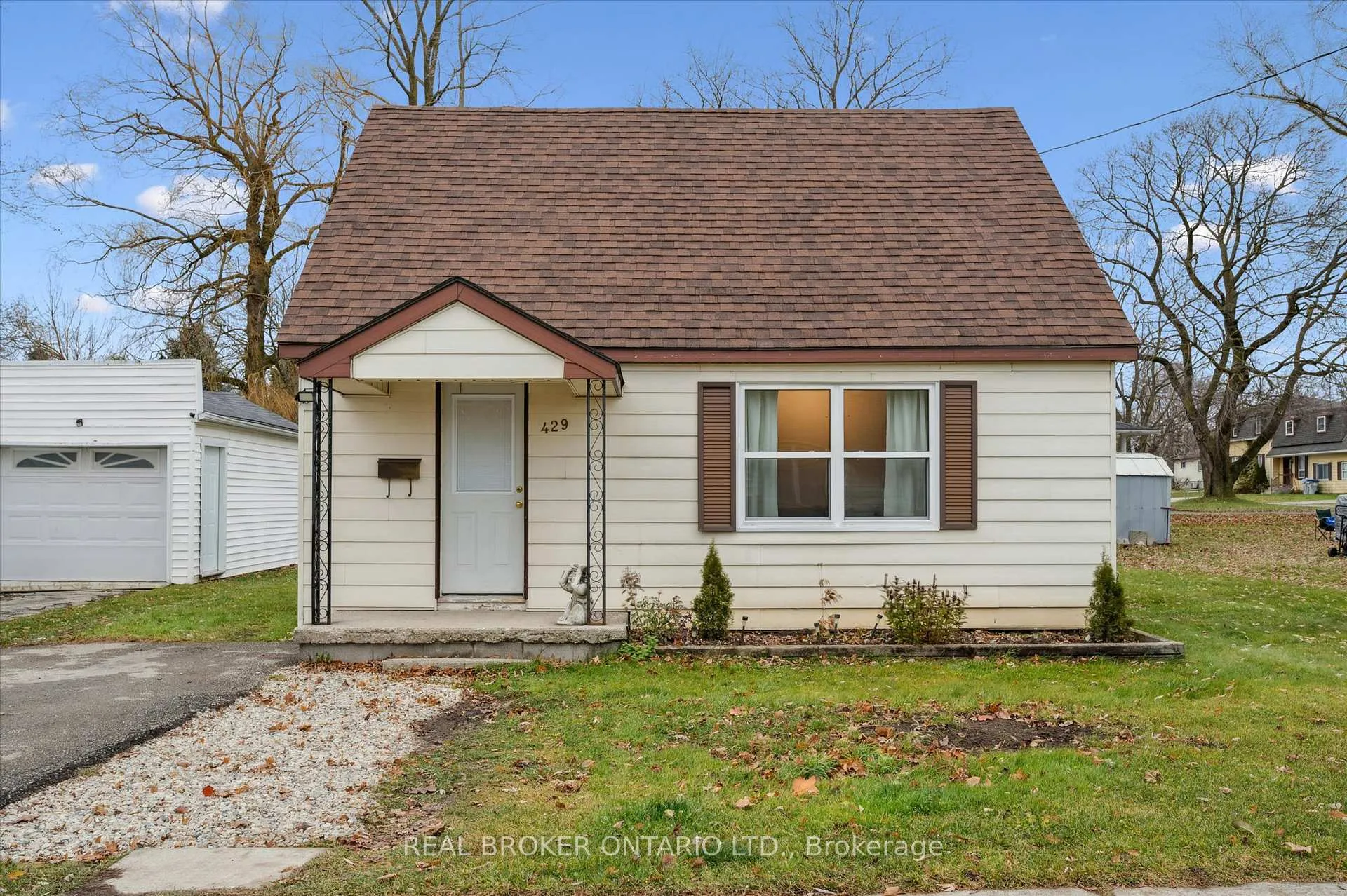 Photo 2 of 429 Clayton Street, North Perth, Listowel — HOMEH