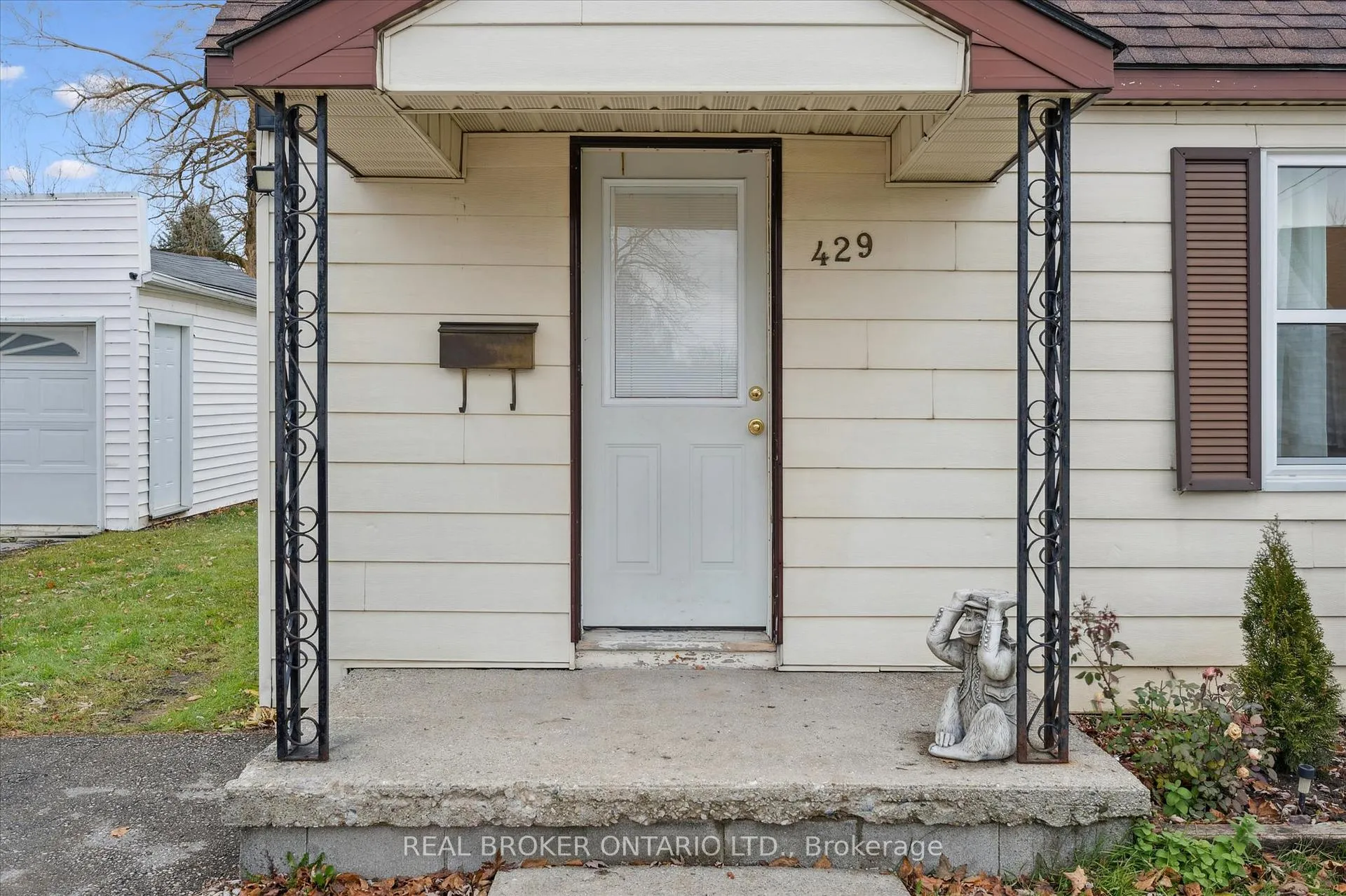 Photo 3 of 429 Clayton Street, North Perth, Listowel — HOMEH
