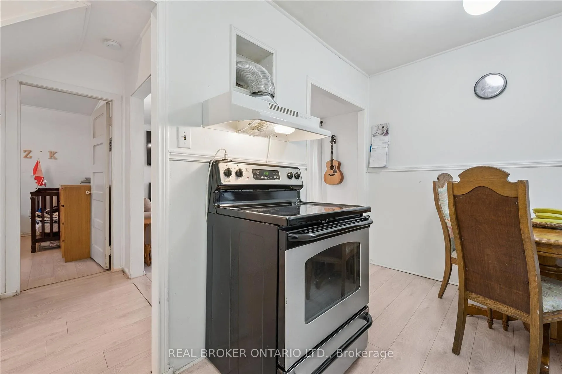 Photo 10 of 429 Clayton Street, North Perth, Listowel — HOMEH