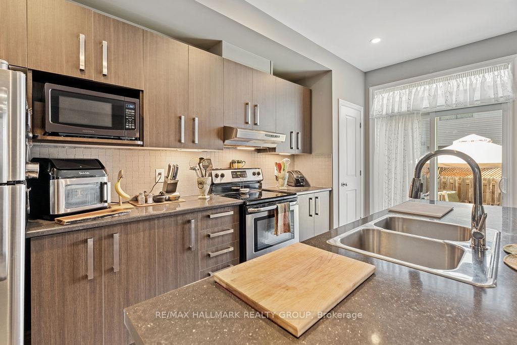 Photo 7 of 246 Yellowcress Way, Ottawa, Avalon West — HOMEH