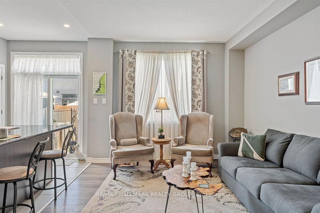 Photo 9 of 246 Yellowcress Way, Ottawa, Avalon West — HOMEH