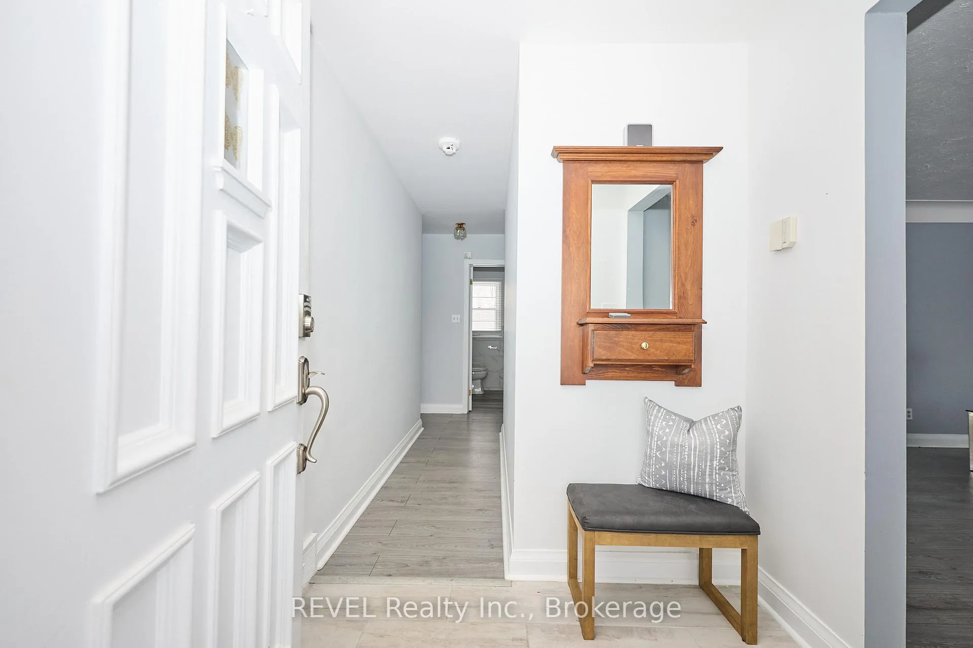 Photo 5 of 6361 Clare Crescent, Niagara Falls, Dorchester — HOMEH