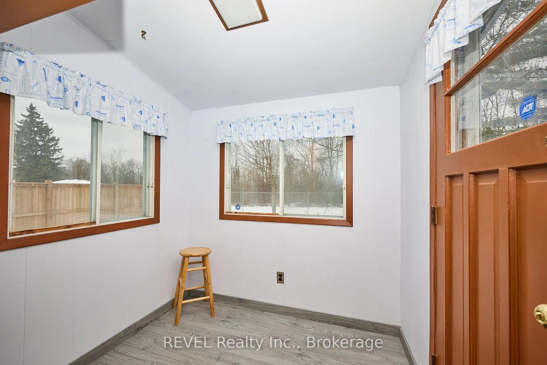 Photo 23 of 6361 Clare Crescent, Niagara Falls, Dorchester — HOMEH
