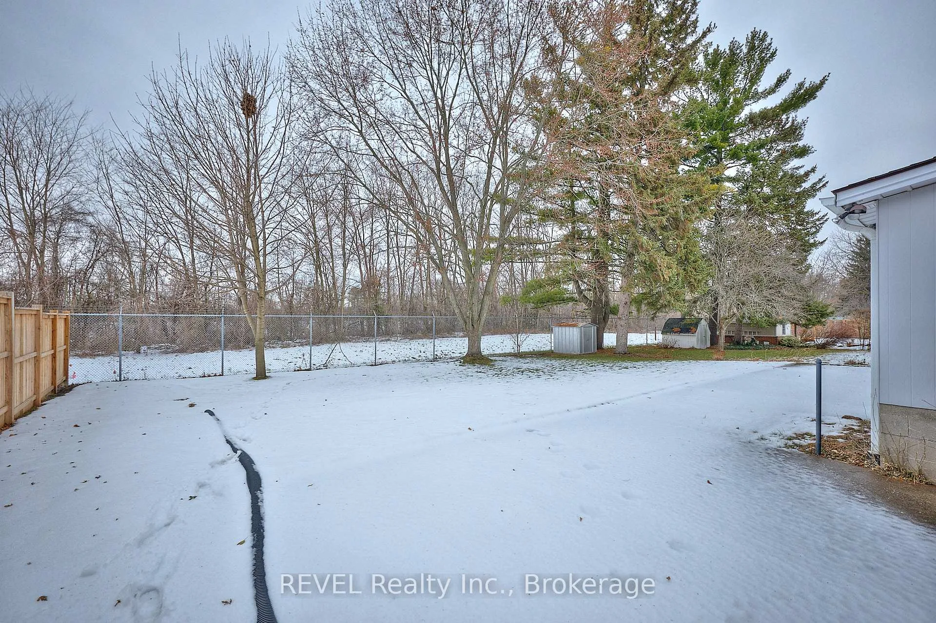 Photo 29 of 6361 Clare Crescent, Niagara Falls, Dorchester — HOMEH
