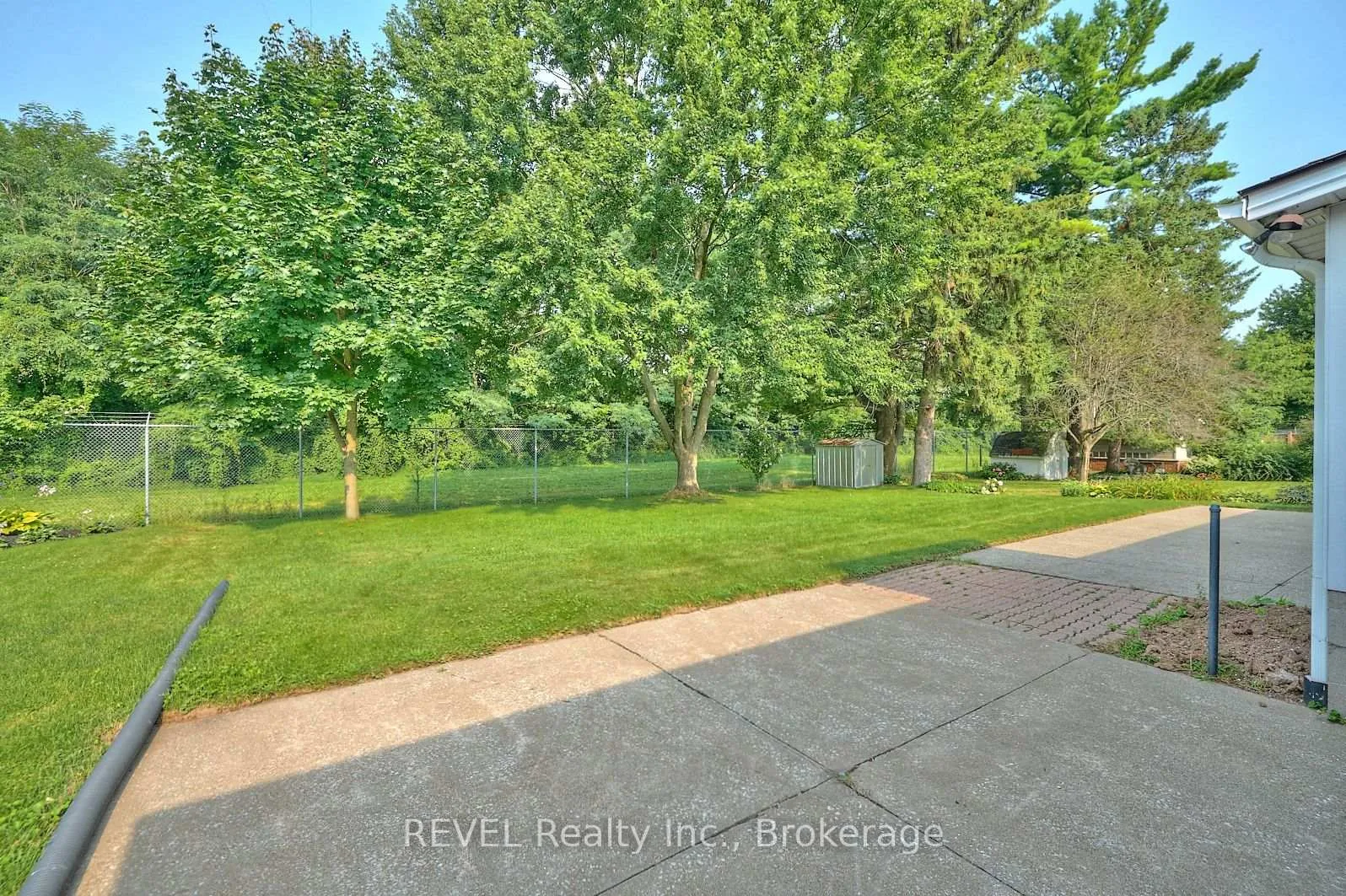 Photo 34 of 6361 Clare Crescent, Niagara Falls, Dorchester — HOMEH