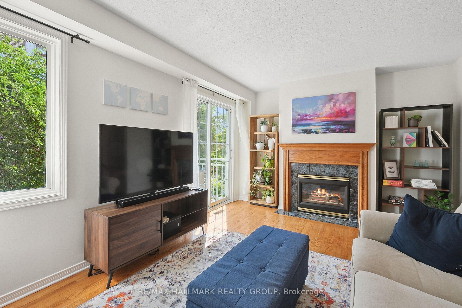 Photo 11 of 9 Radstock Private, Ottawa, Ottawa Centre — HOMEH