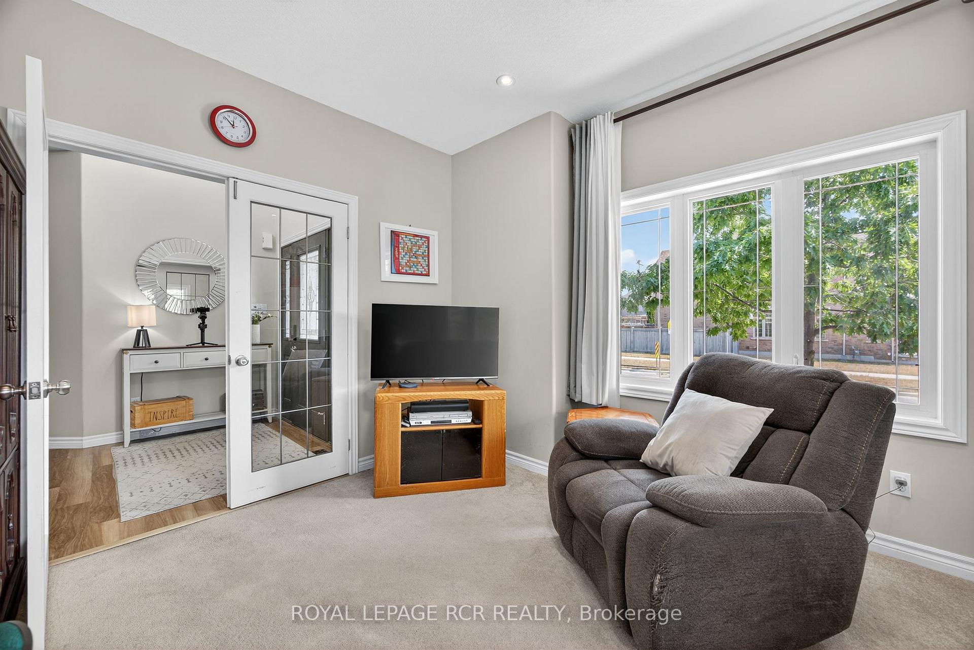 Photo 8 of 2 Irwin Crescent, New Tecumseth, Alliston — HOMEH
