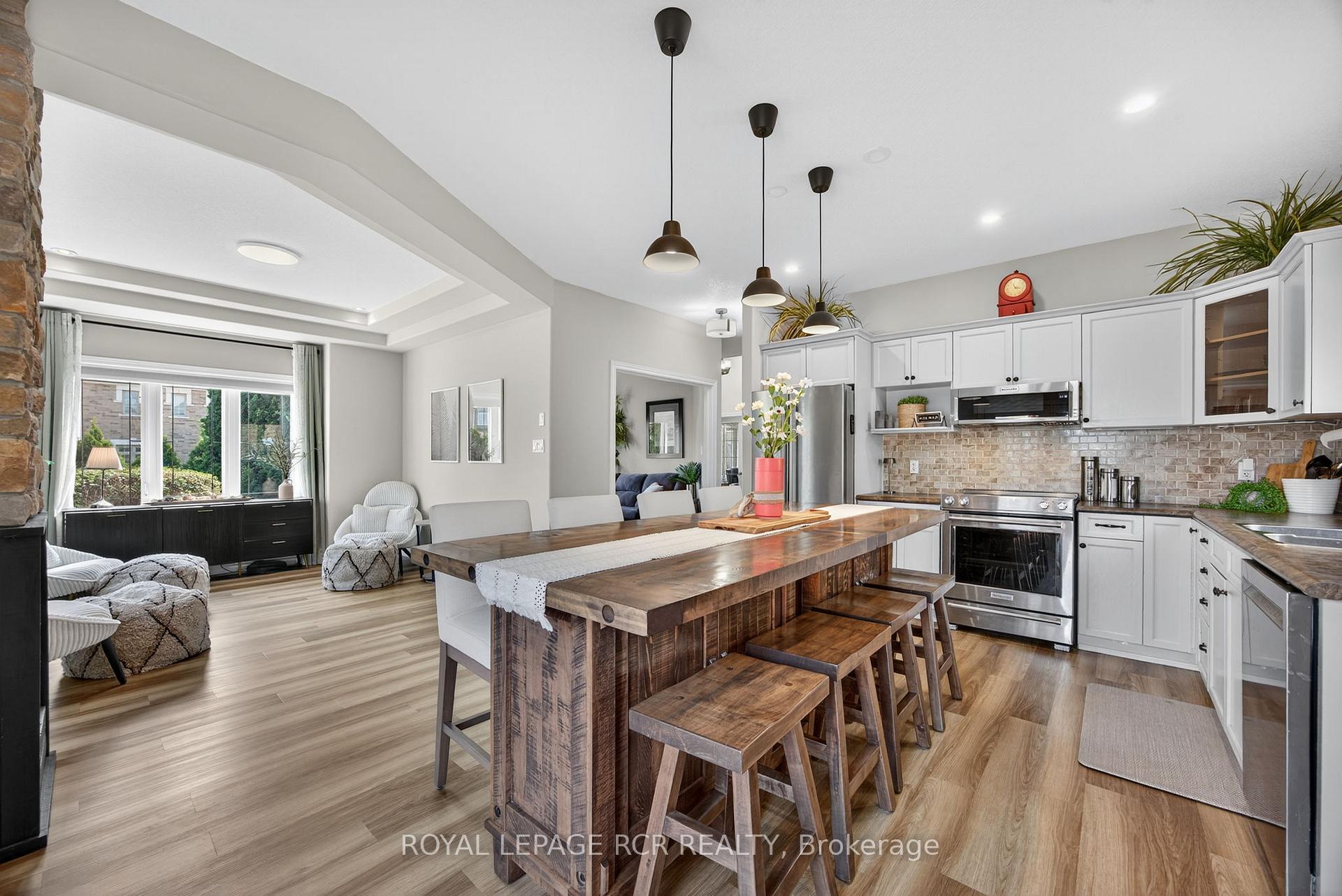 Photo 15 of 2 Irwin Crescent, New Tecumseth, Alliston — HOMEH