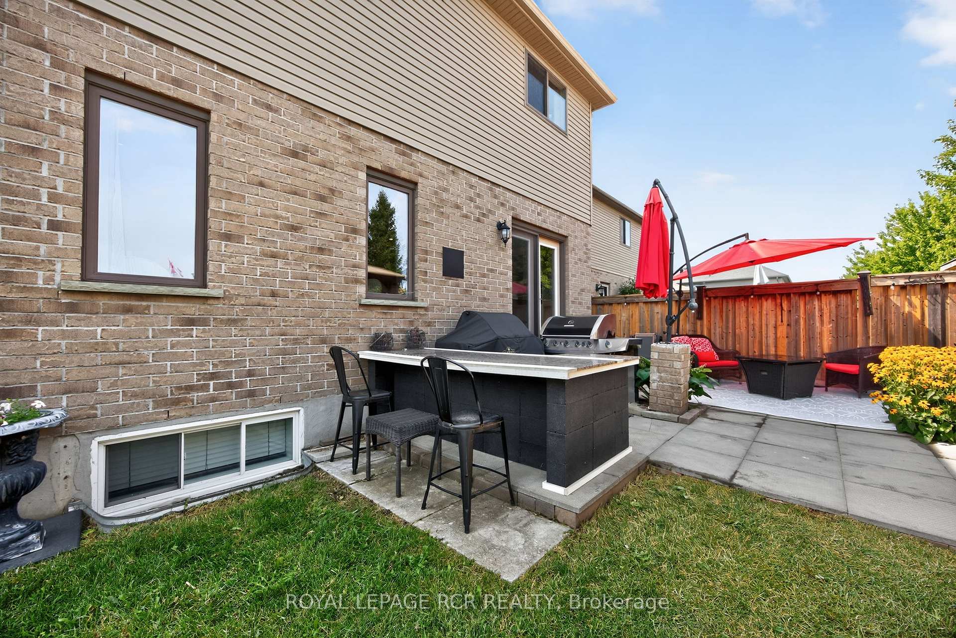 Photo 36 of 2 Irwin Crescent, New Tecumseth, Alliston — HOMEH
