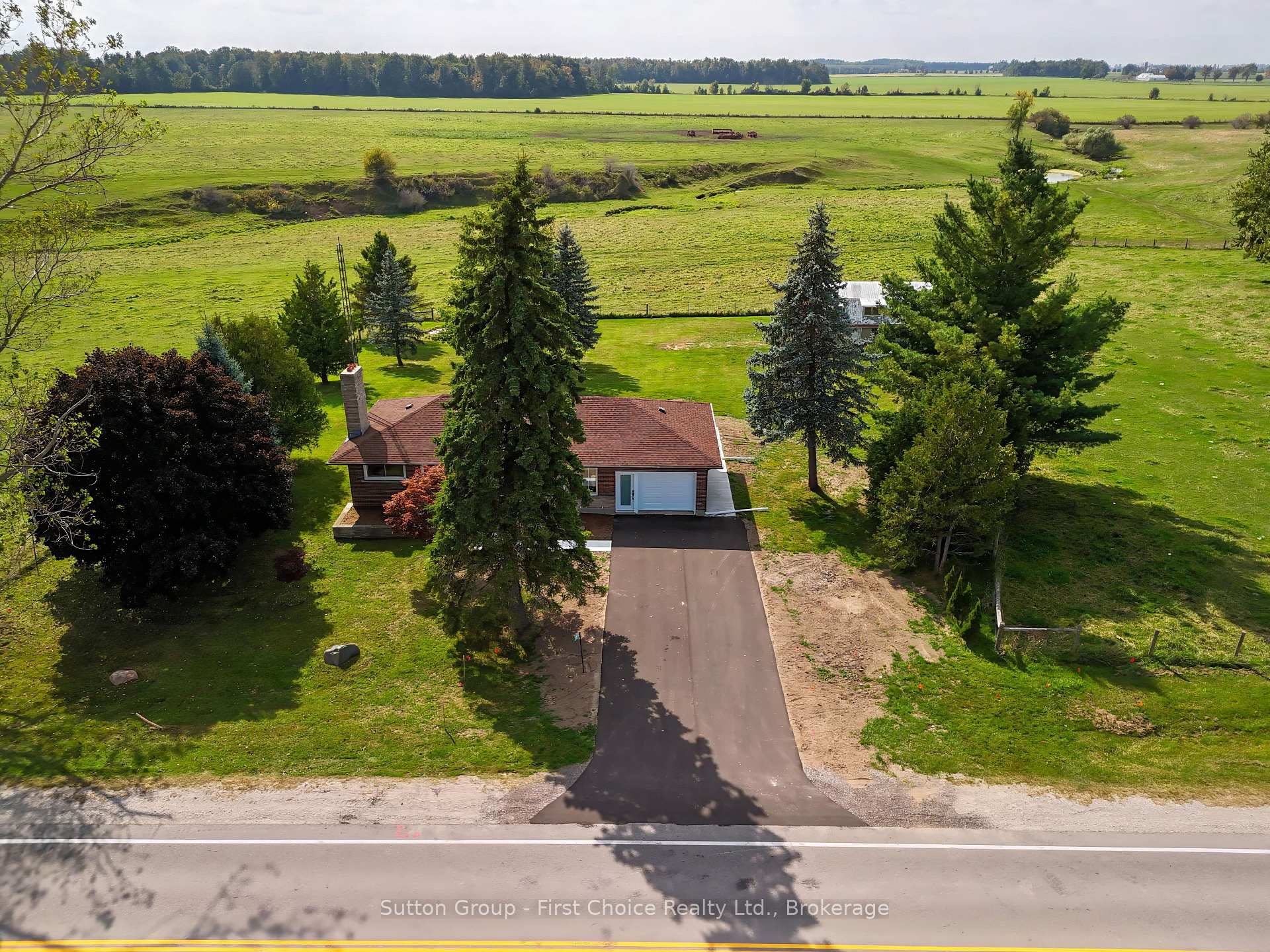 Photo 4 of 3552 Road 112, Perth East, South Easthope — HOMEH