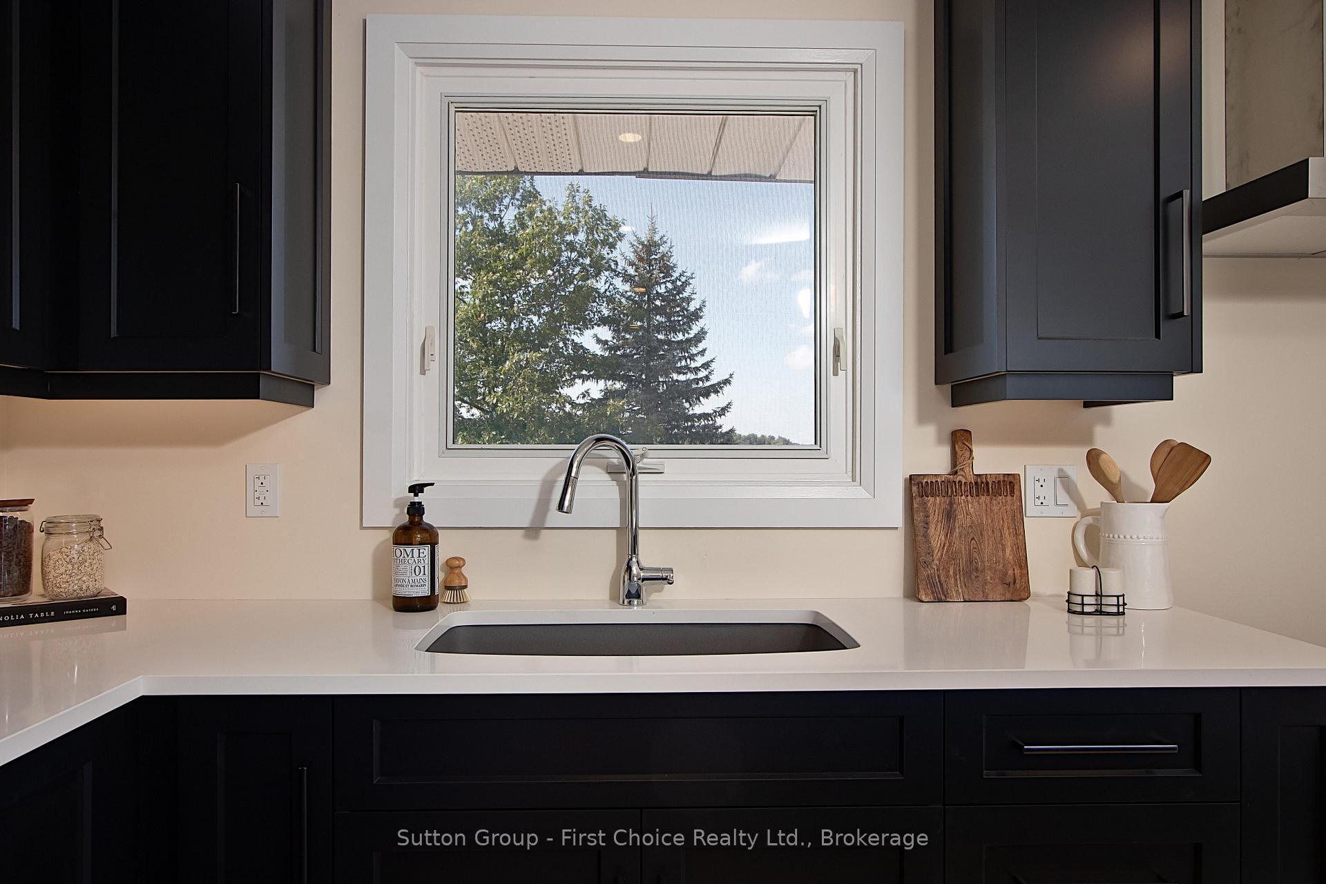 Photo 18 of 3552 Road 112, Perth East, South Easthope — HOMEH