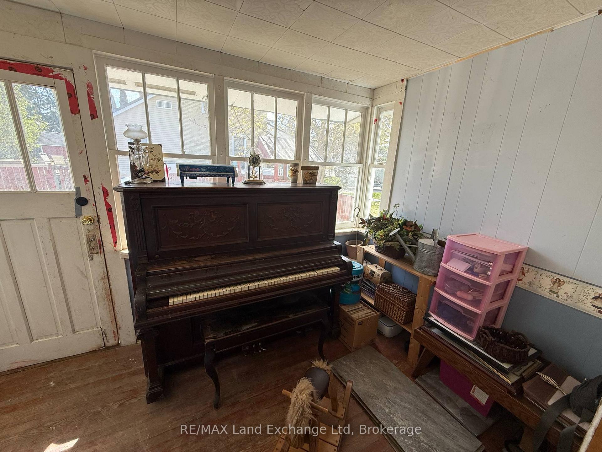 Photo 5 of 365 Minnie Street, North Huron, Wingham — HOMEH