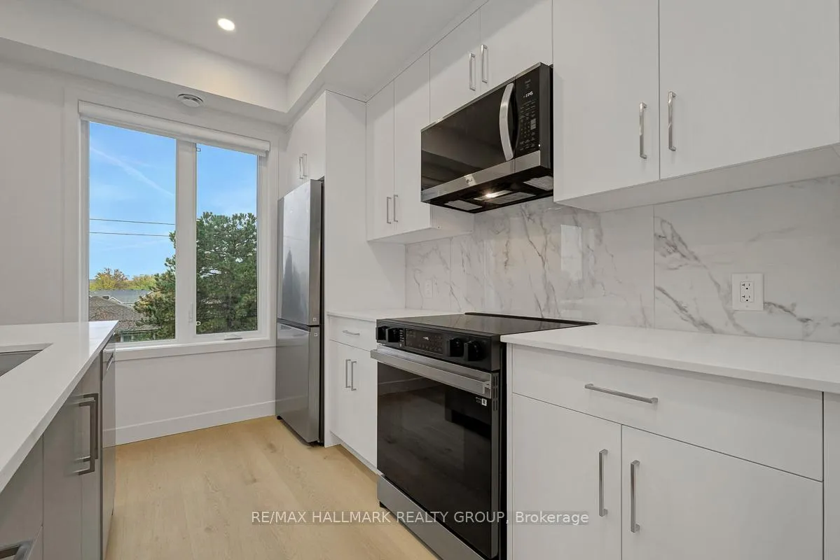 Photo 8 of Unit 7, 199 Columbus Avenue, Ottawa, Overbrook/Castle Heights — HOMEH