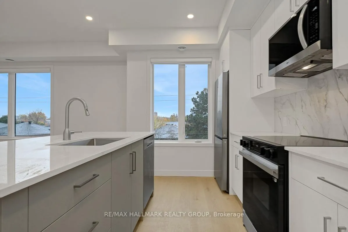 Photo 10 of Unit 7, 199 Columbus Avenue, Ottawa, Overbrook/Castle Heights — HOMEH