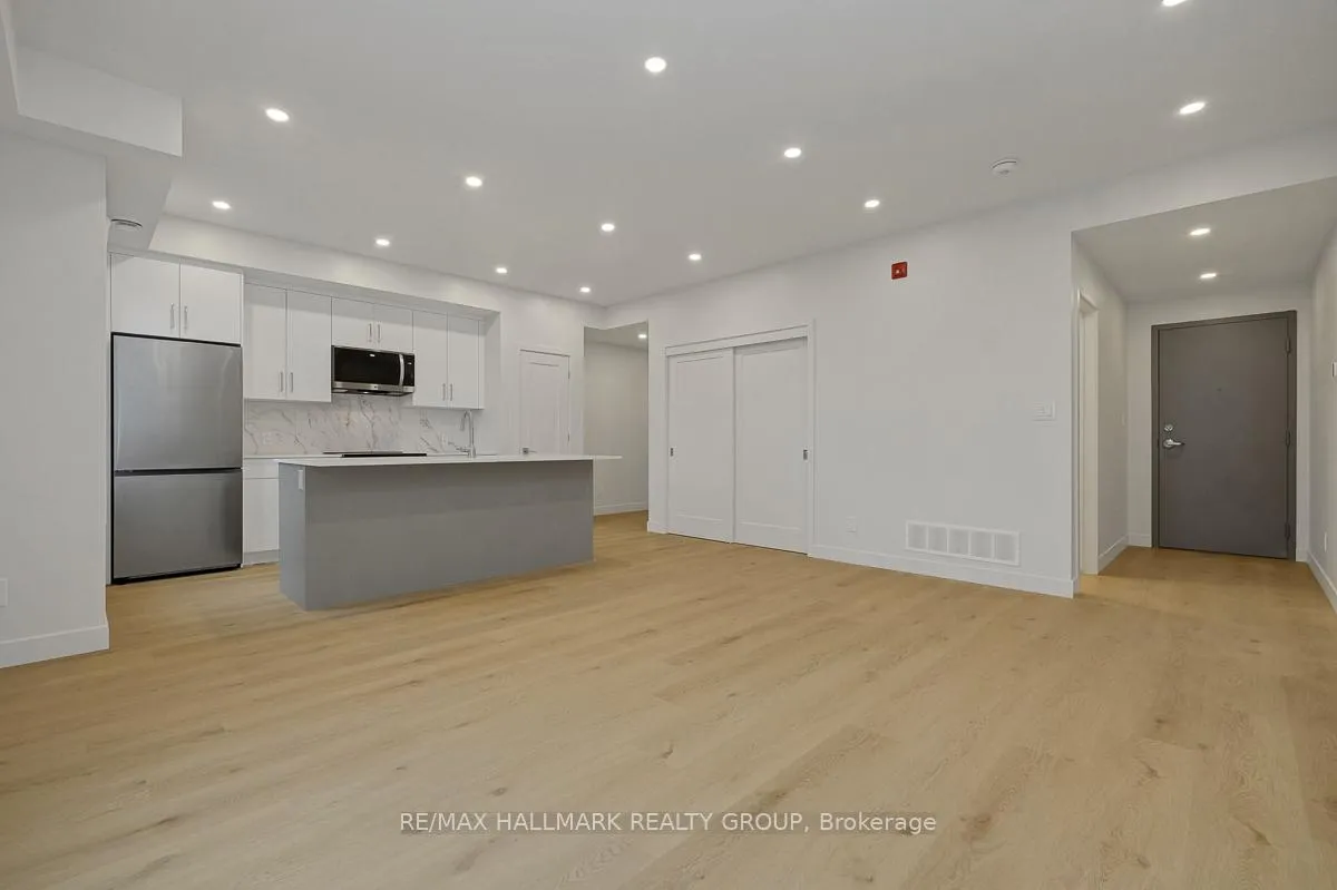 Photo 13 of Unit 7, 199 Columbus Avenue, Ottawa, Overbrook/Castle Heights — HOMEH
