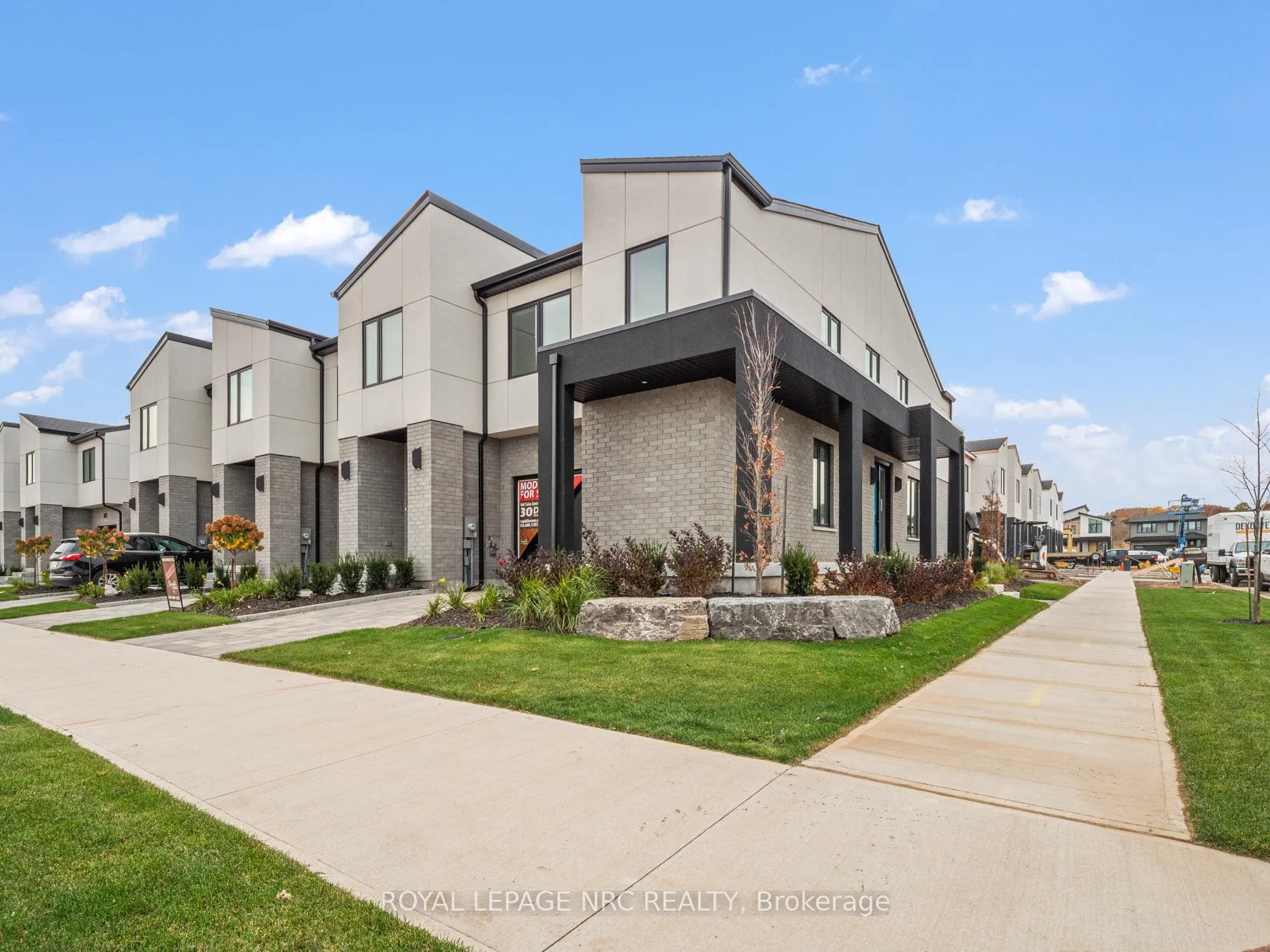 Photo 2 of 200 Klager Avenue, Pelham, Fonthill — HOMEH