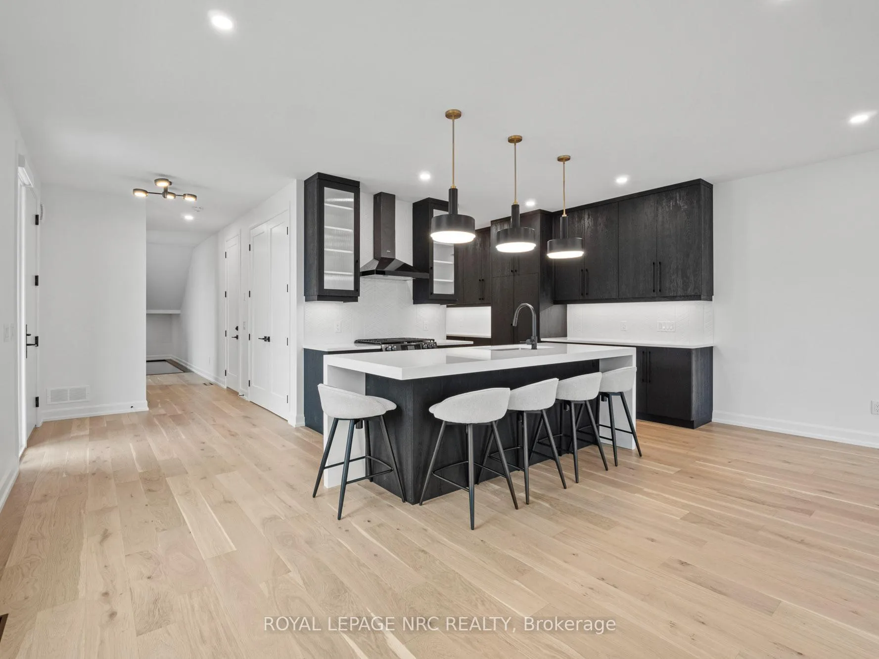 Photo 10 of 200 Klager Avenue, Pelham, Fonthill — HOMEH