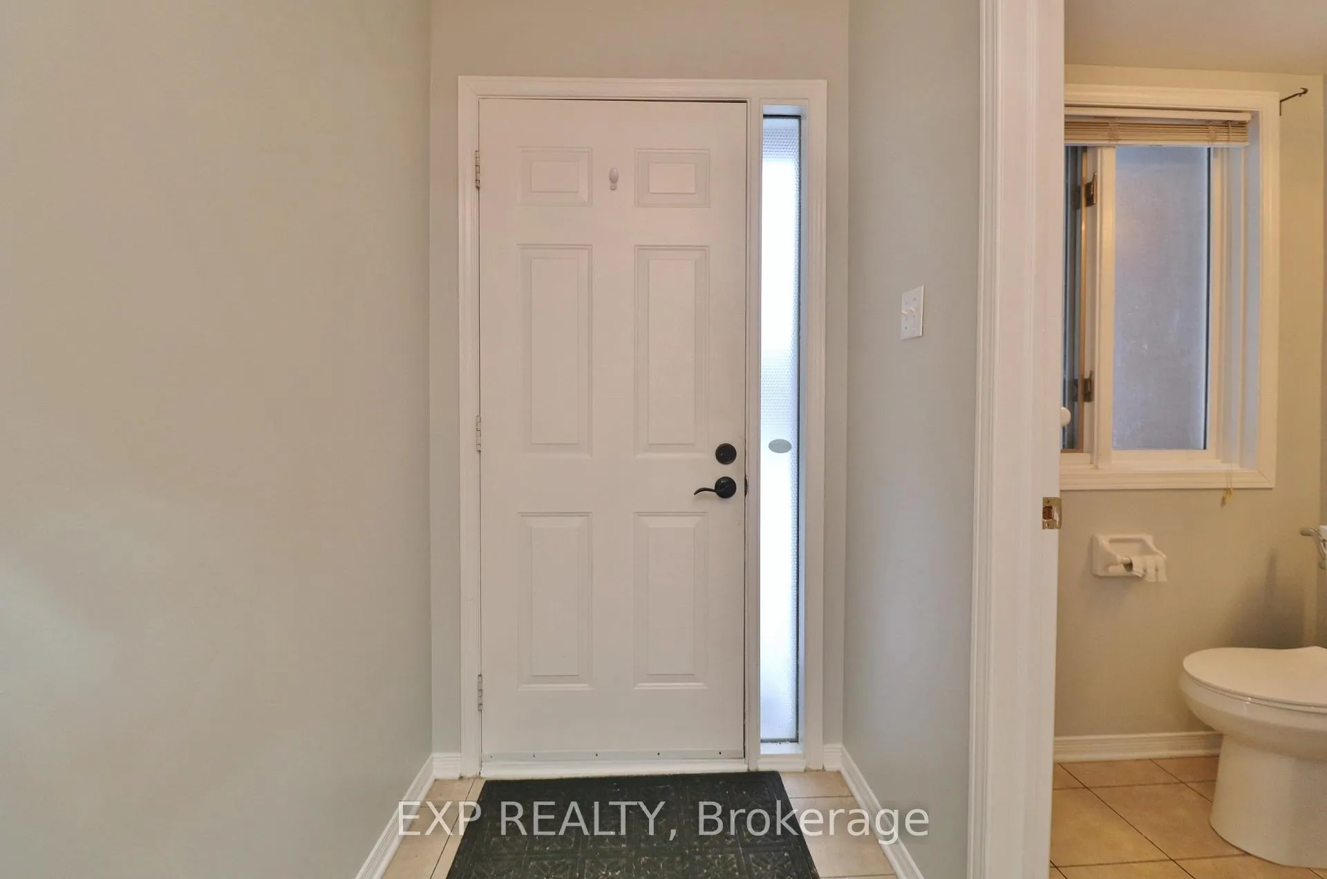 Photo 2 of 2127 Lauzon Street, Ottawa, Fallingbrook/Gardenway South — HOMEH