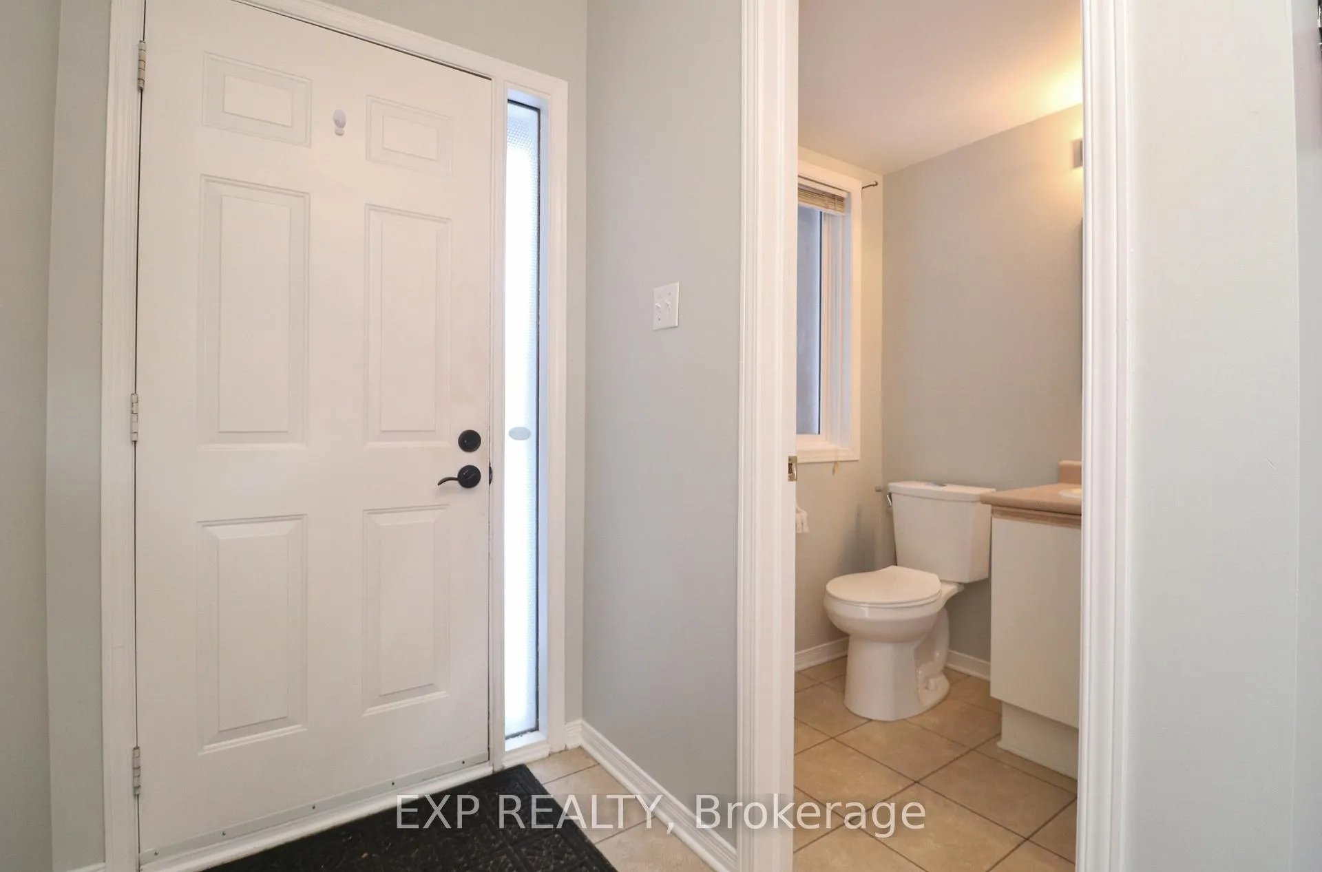 Photo 3 of 2127 Lauzon Street, Ottawa, Fallingbrook/Gardenway South — HOMEH