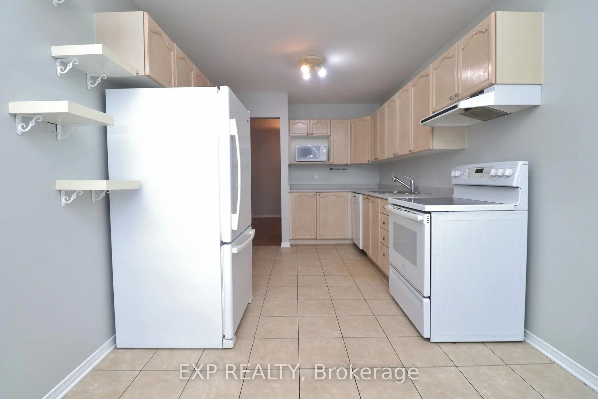 Photo 19 of 2127 Lauzon Street, Ottawa, Fallingbrook/Gardenway South — HOMEH
