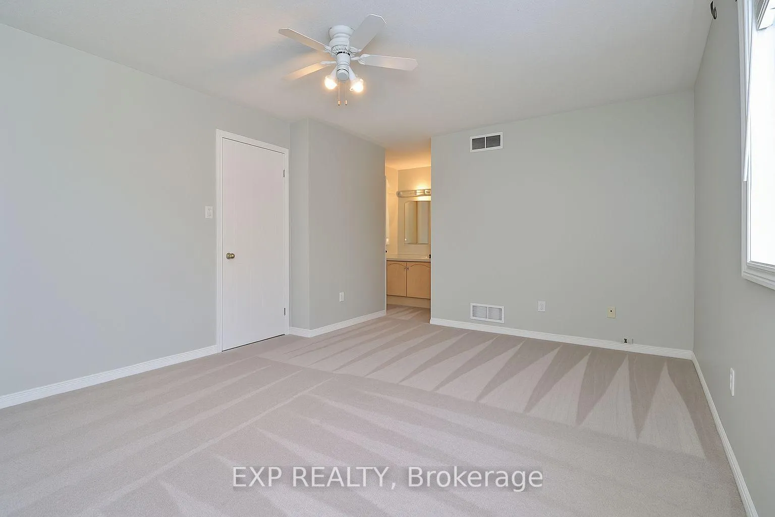 Photo 24 of 2127 Lauzon Street, Ottawa, Fallingbrook/Gardenway South — HOMEH