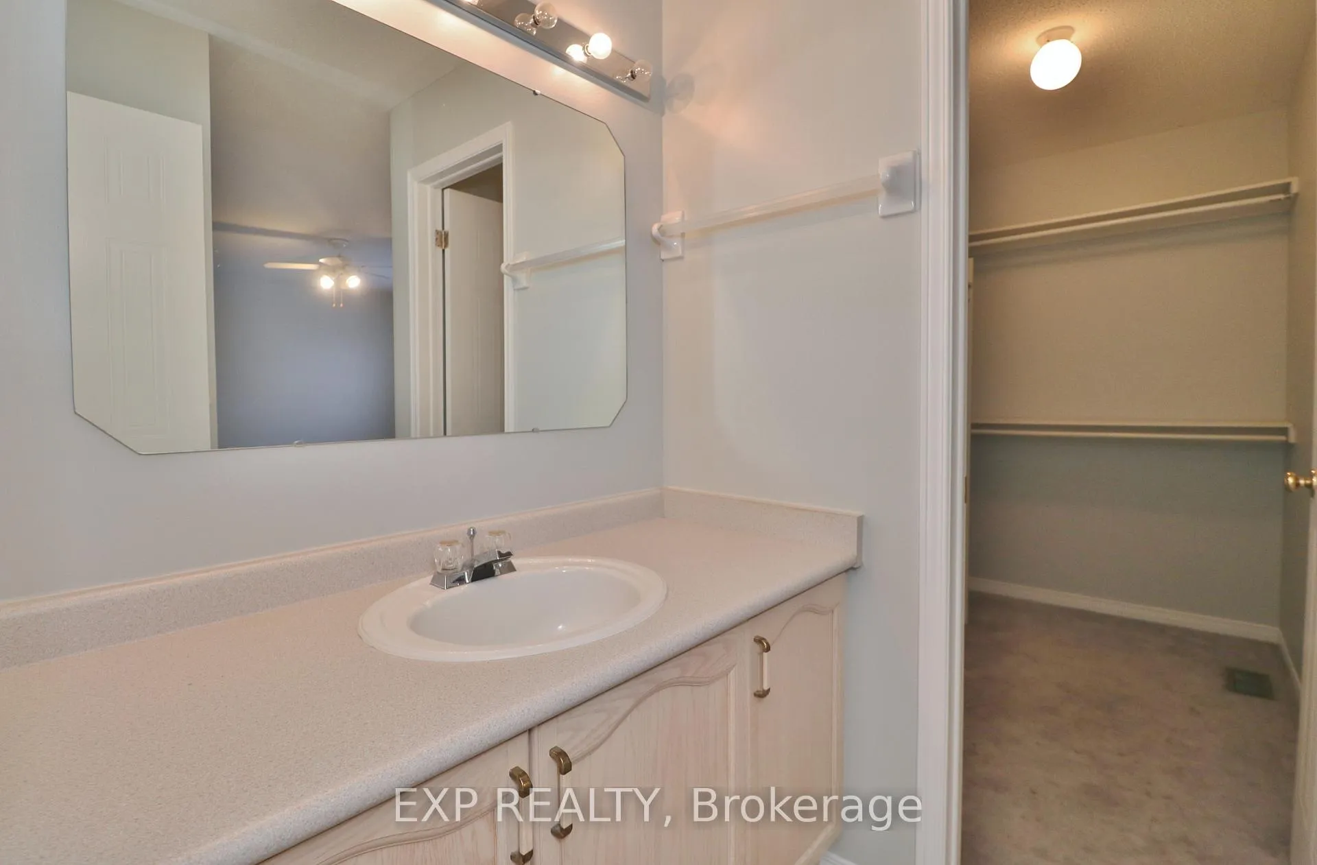 Photo 29 of 2127 Lauzon Street, Ottawa, Fallingbrook/Gardenway South — HOMEH