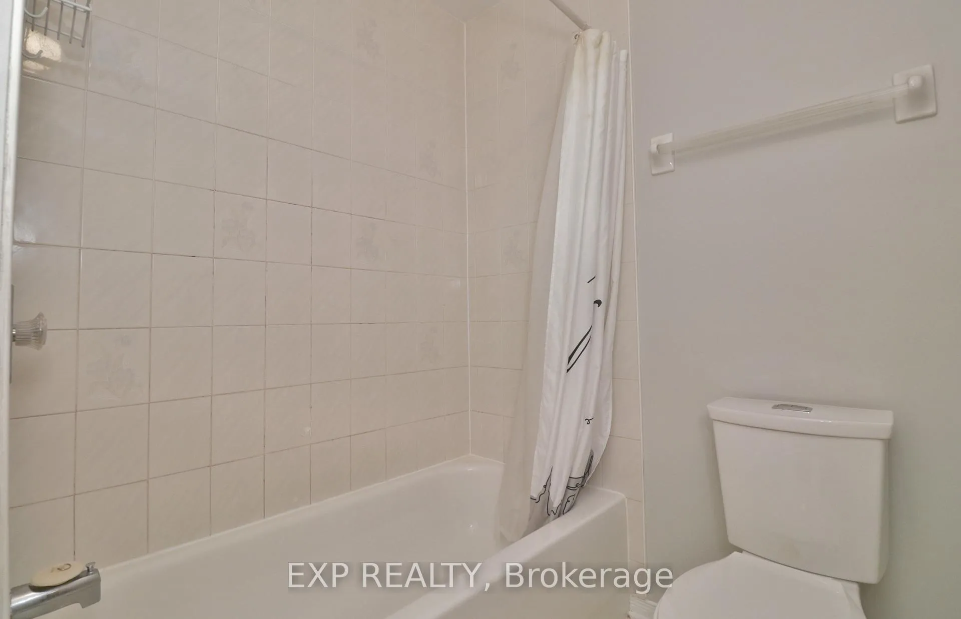 Photo 31 of 2127 Lauzon Street, Ottawa, Fallingbrook/Gardenway South — HOMEH
