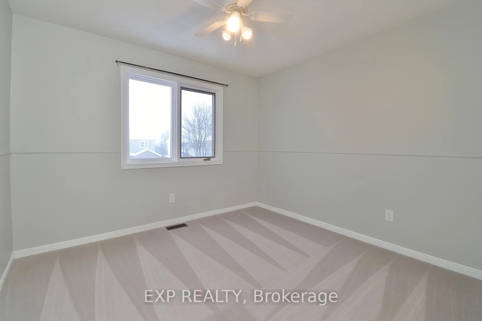 Photo 32 of 2127 Lauzon Street, Ottawa, Fallingbrook/Gardenway South — HOMEH
