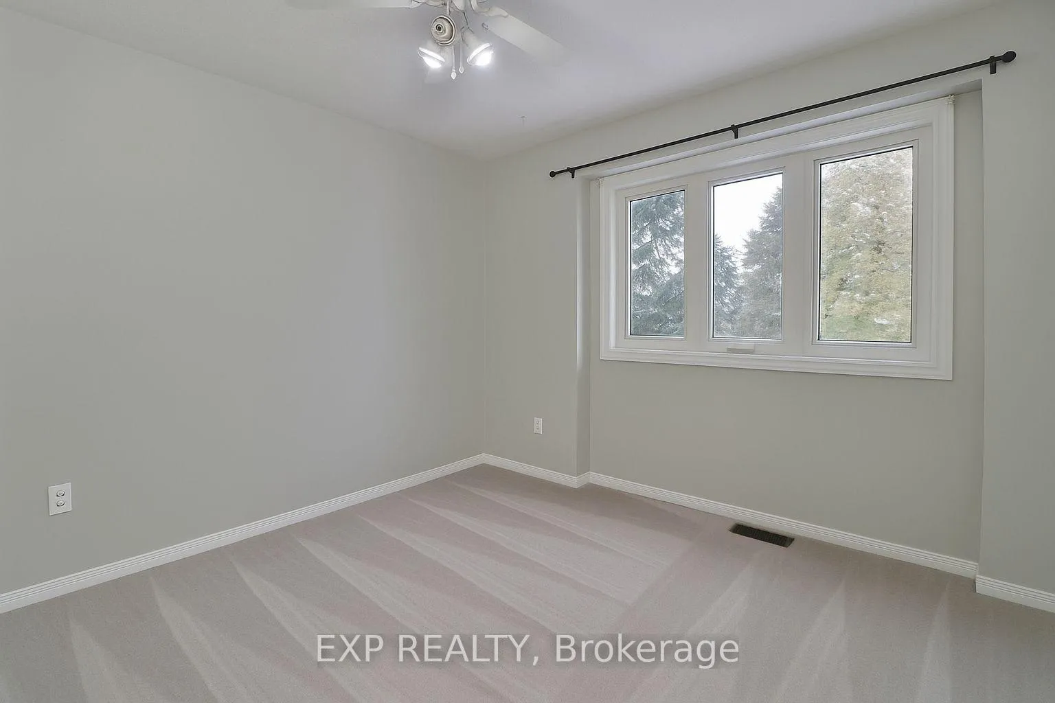 Photo 36 of 2127 Lauzon Street, Ottawa, Fallingbrook/Gardenway South — HOMEH