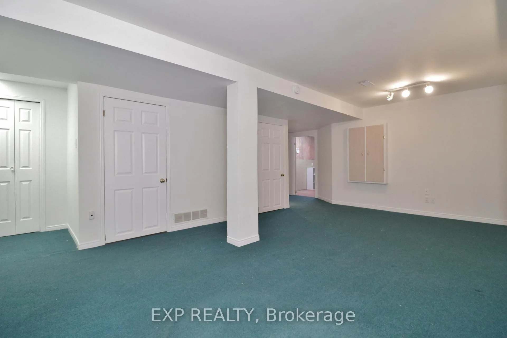Photo 39 of 2127 Lauzon Street, Ottawa, Fallingbrook/Gardenway South — HOMEH