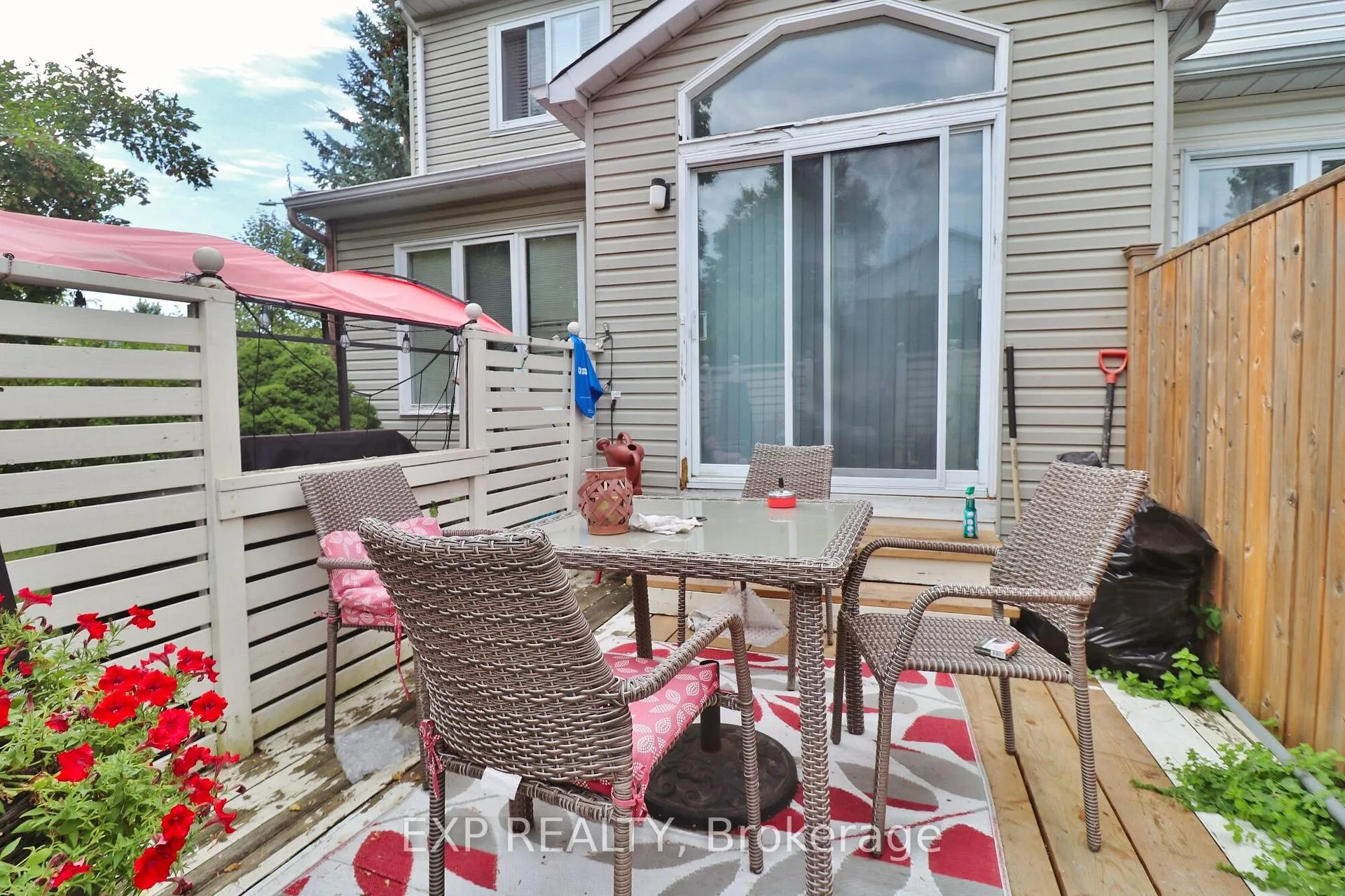 Photo 43 of 2127 Lauzon Street, Ottawa, Fallingbrook/Gardenway South — HOMEH
