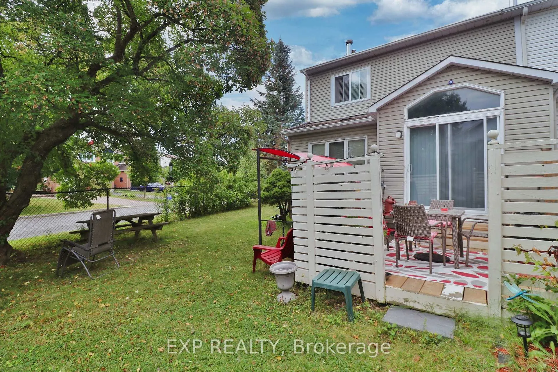 Photo 44 of 2127 Lauzon Street, Ottawa, Fallingbrook/Gardenway South — HOMEH